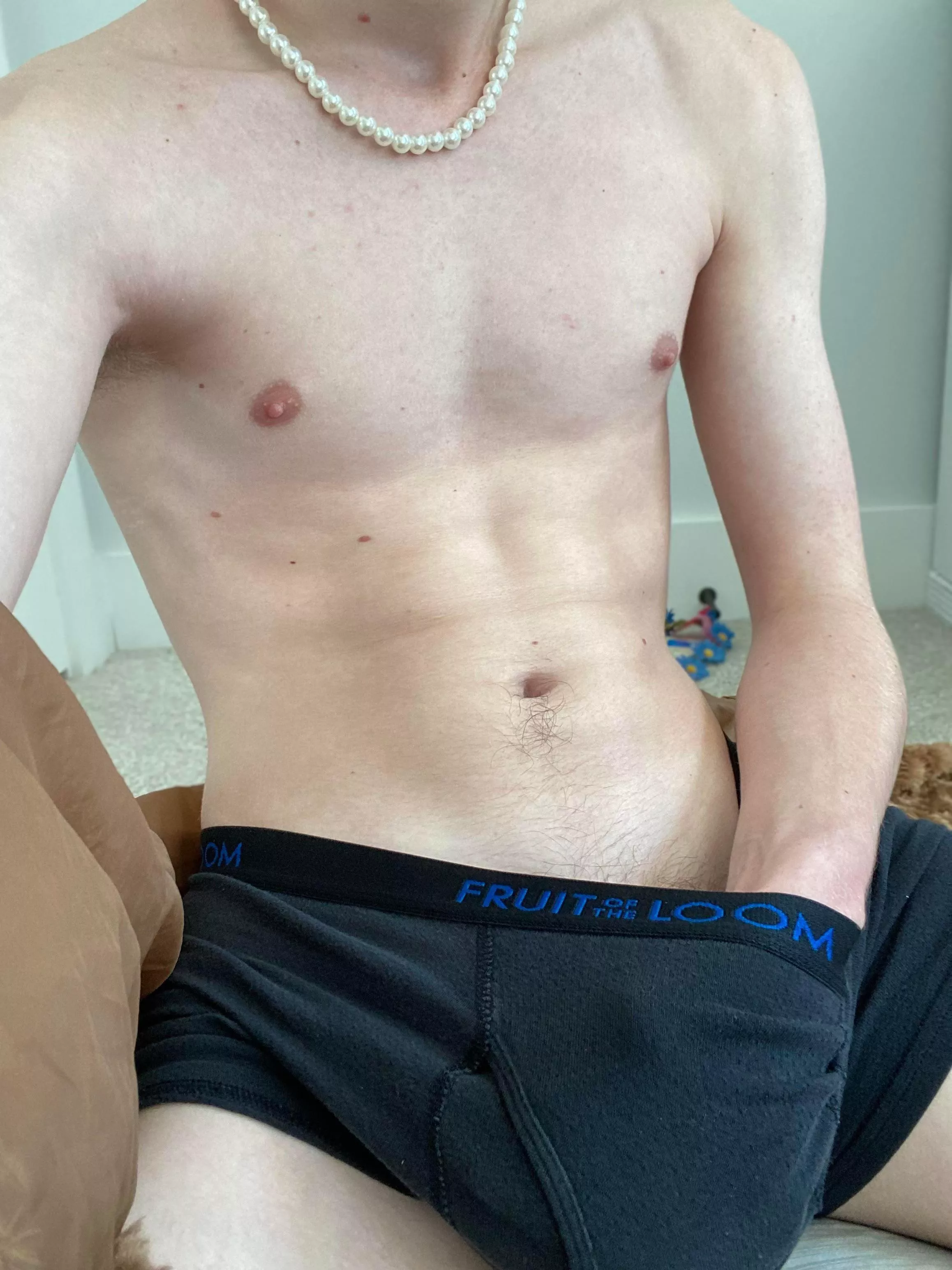 18 Hot twink for superchub bottoms (latino+ black+ blonde+) Amos: blake_a3233