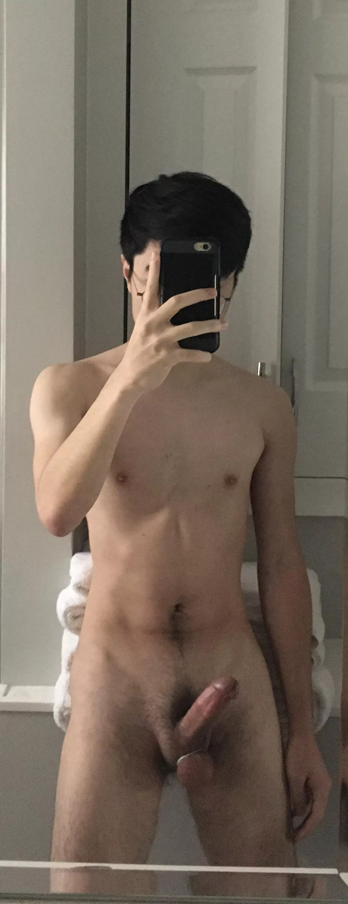 18 yo twink here. Rail me sometime?