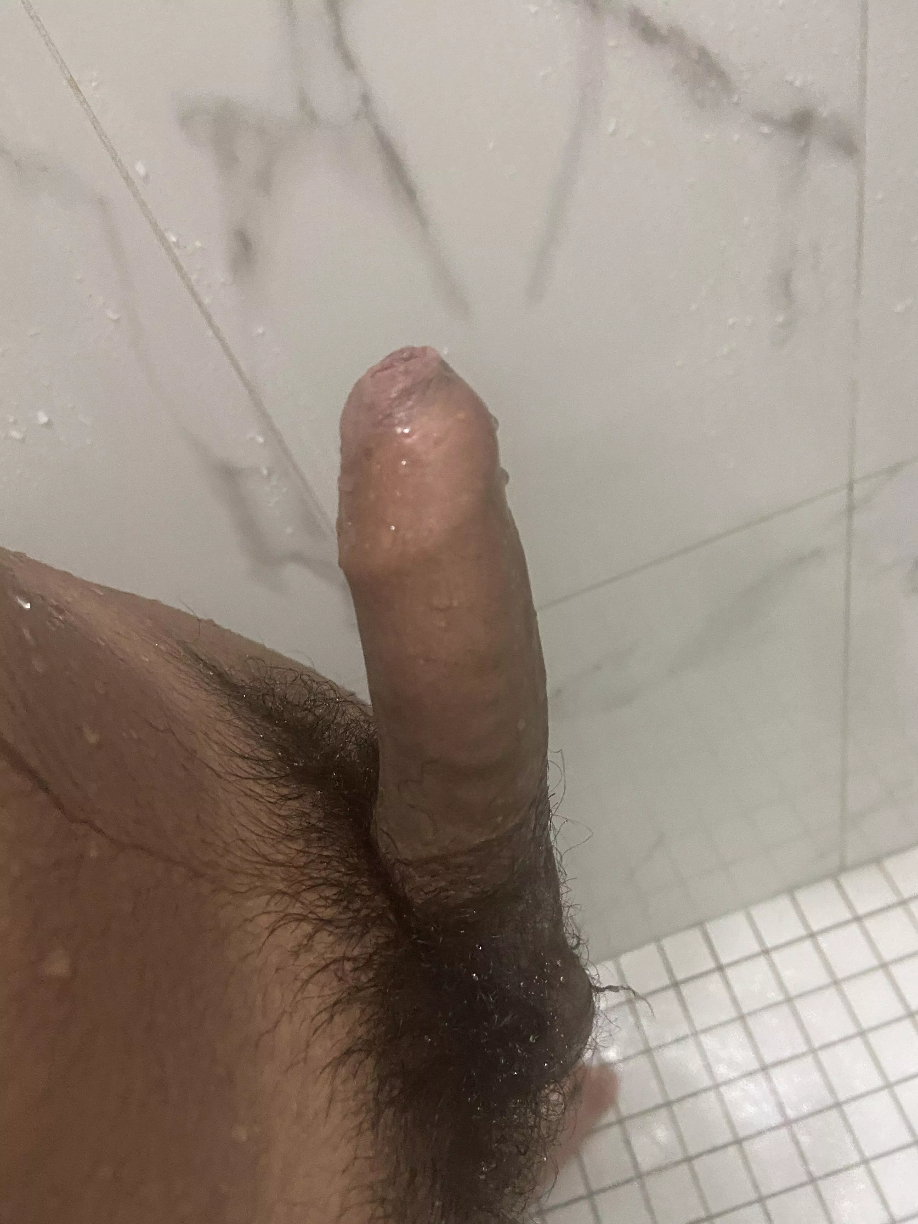 [19] Chillin in the shower anyone wanna hop in