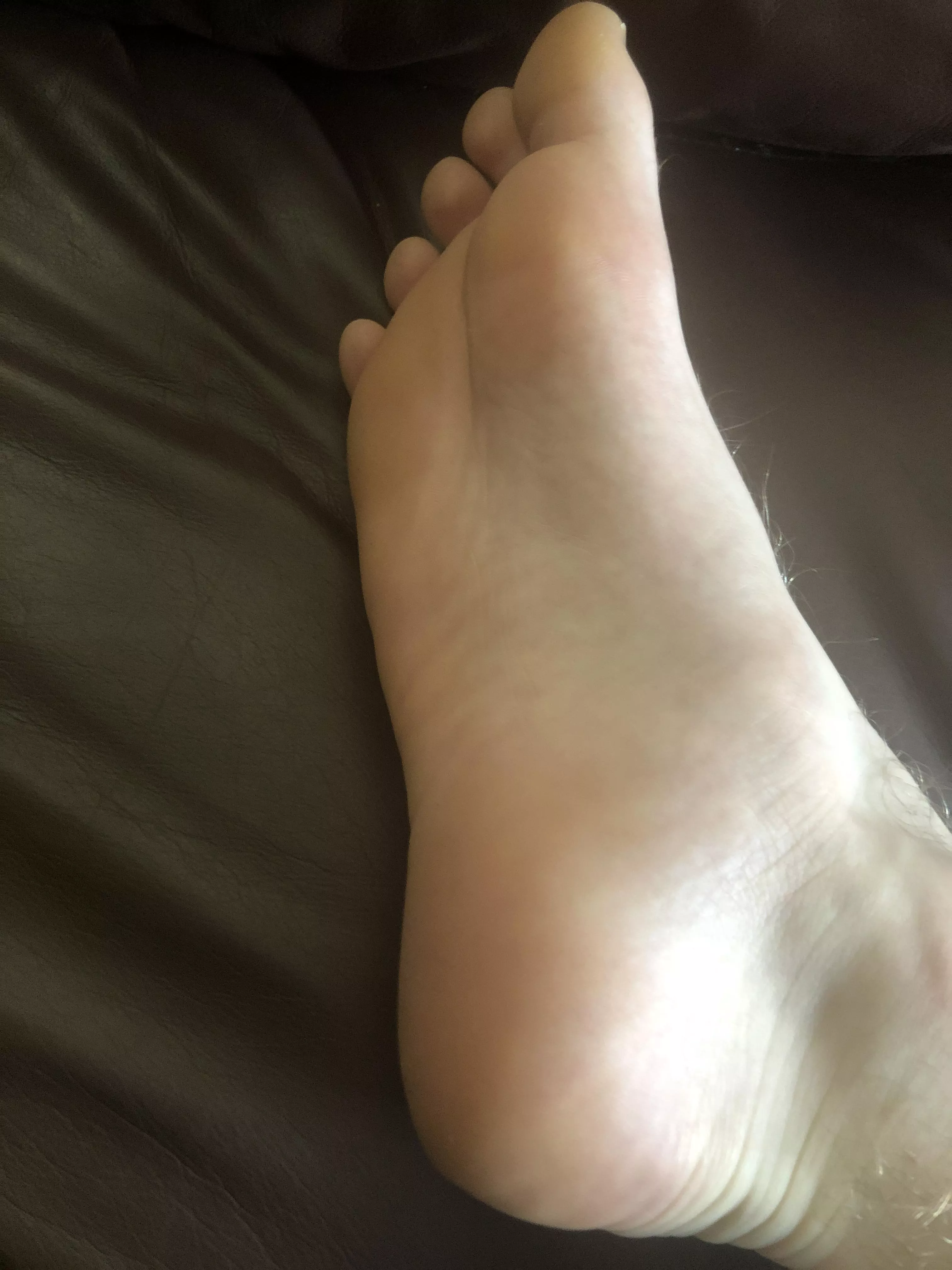 19m, make me your foot slave, submissive and love being degraded and praised, snap: @j_doe6839