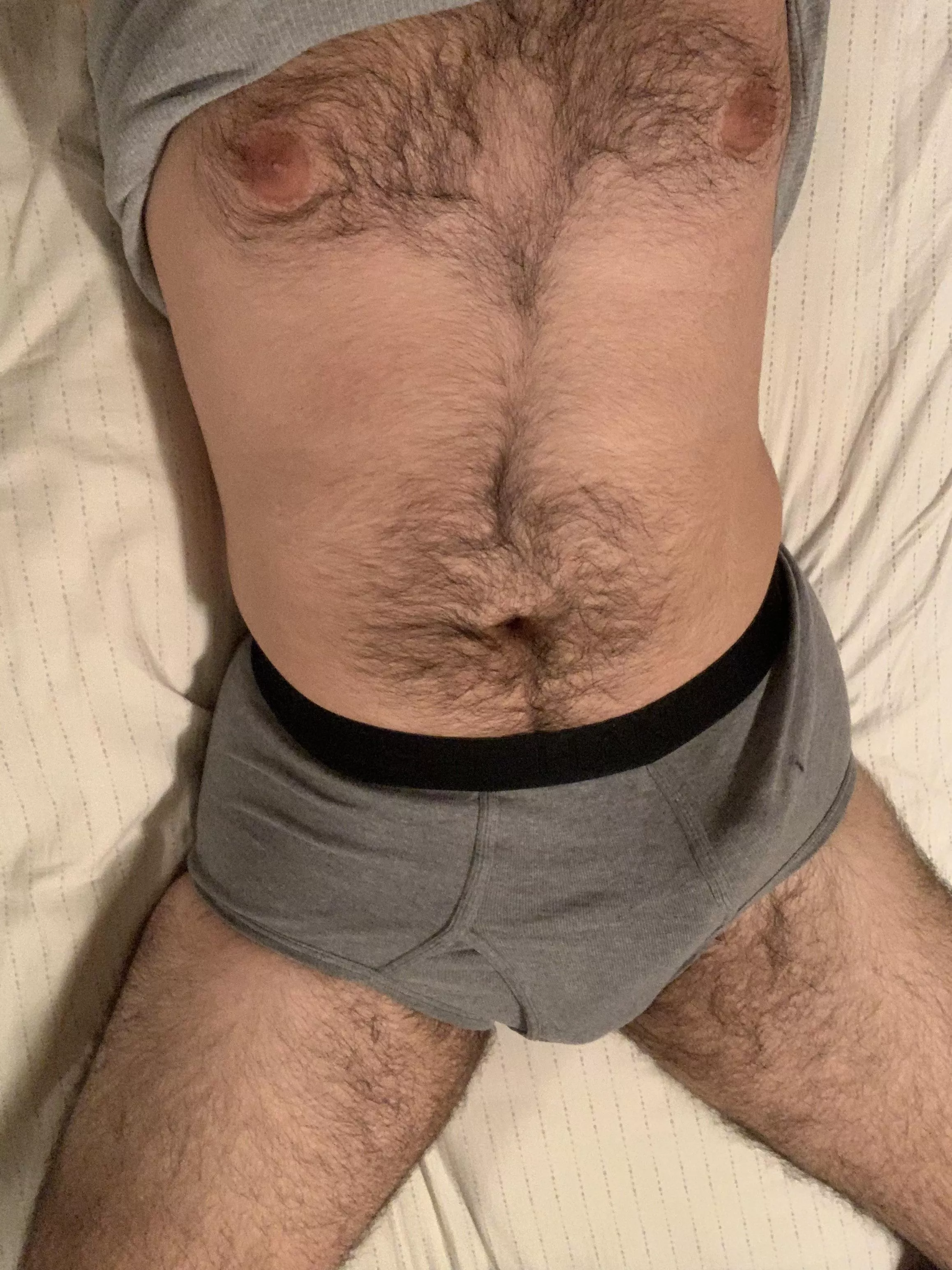 20 M Straight ;) one step closer to a jock strap ðŸ™ˆ DM me ;)