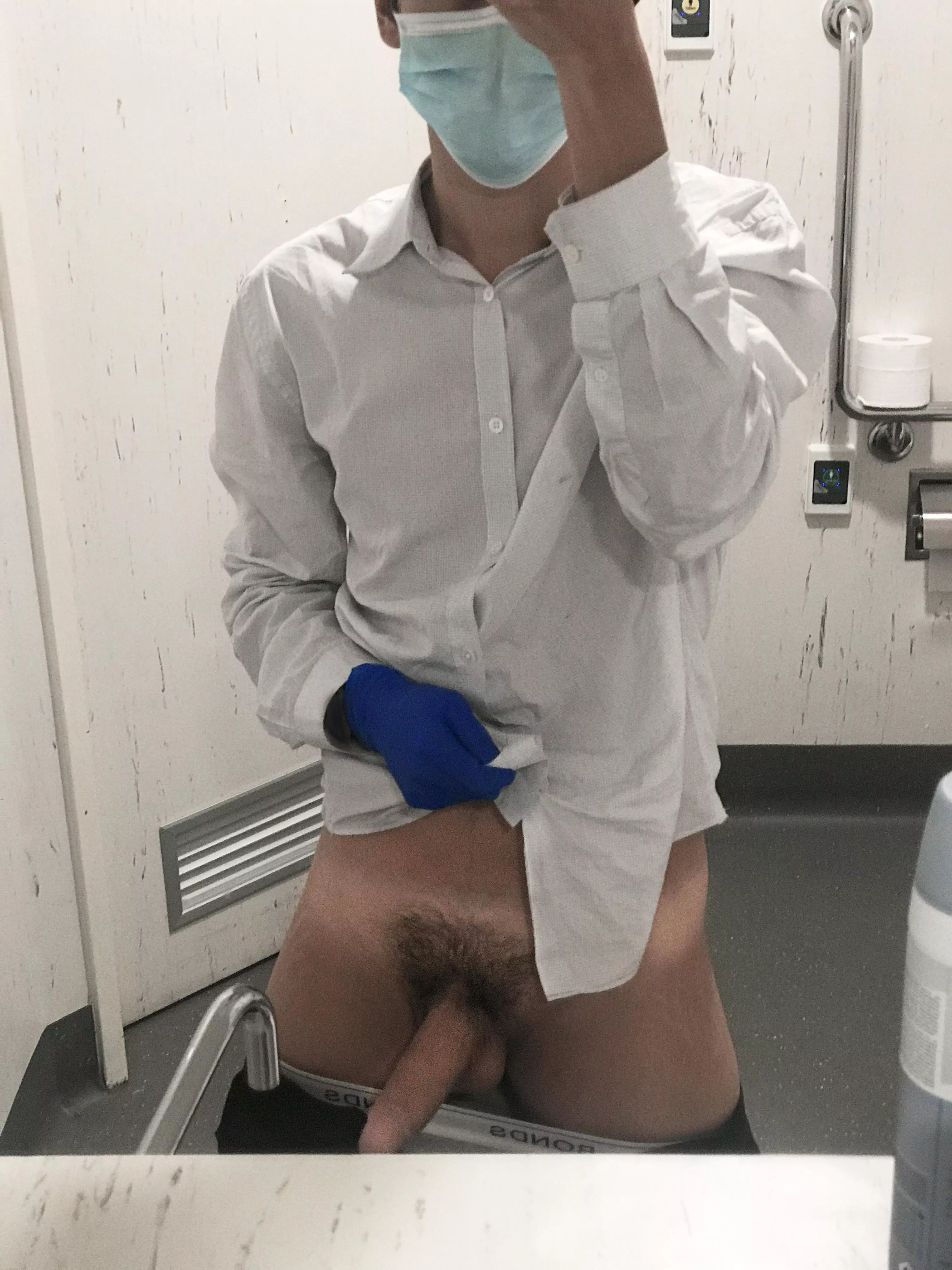 [20] The doctor is ready to see you