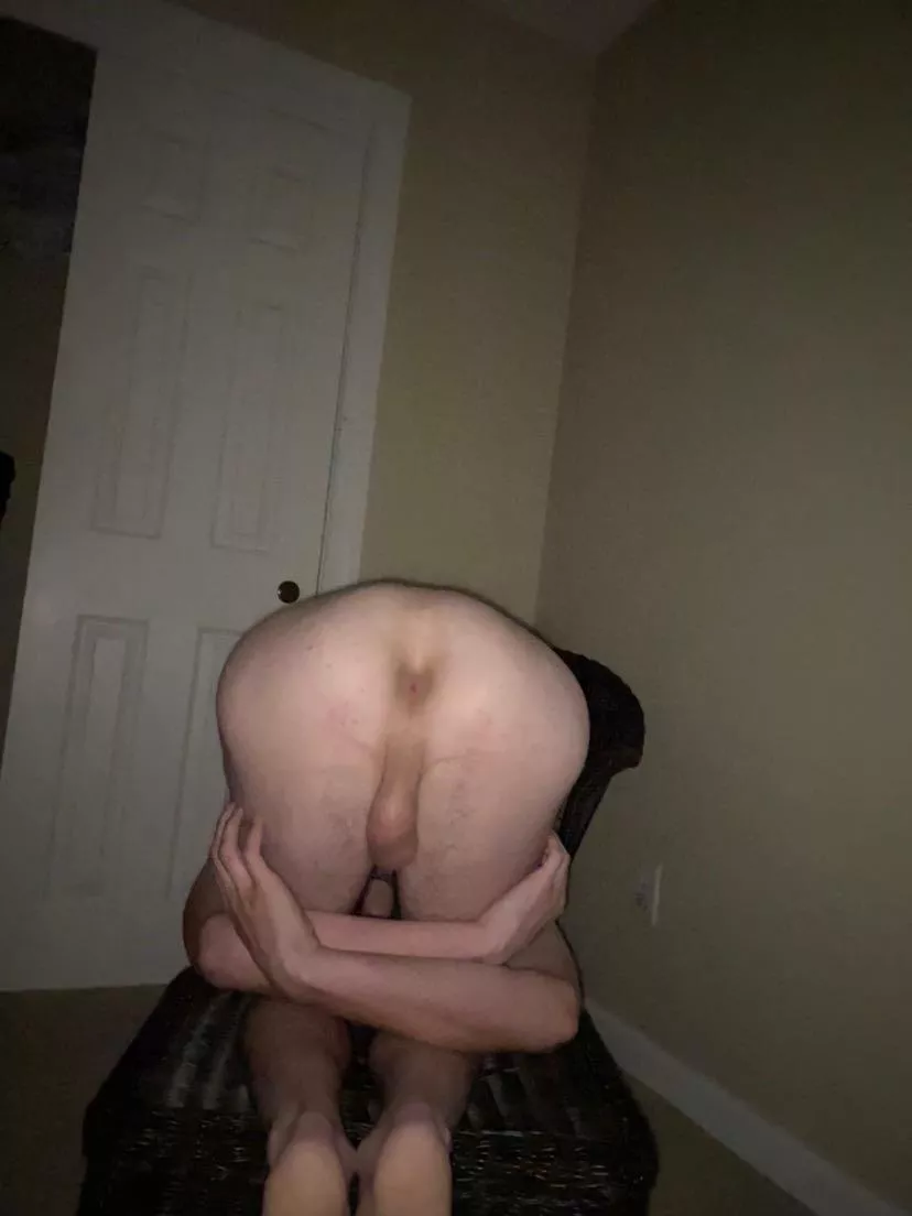 [20] would u mount me like this 🥺🥵