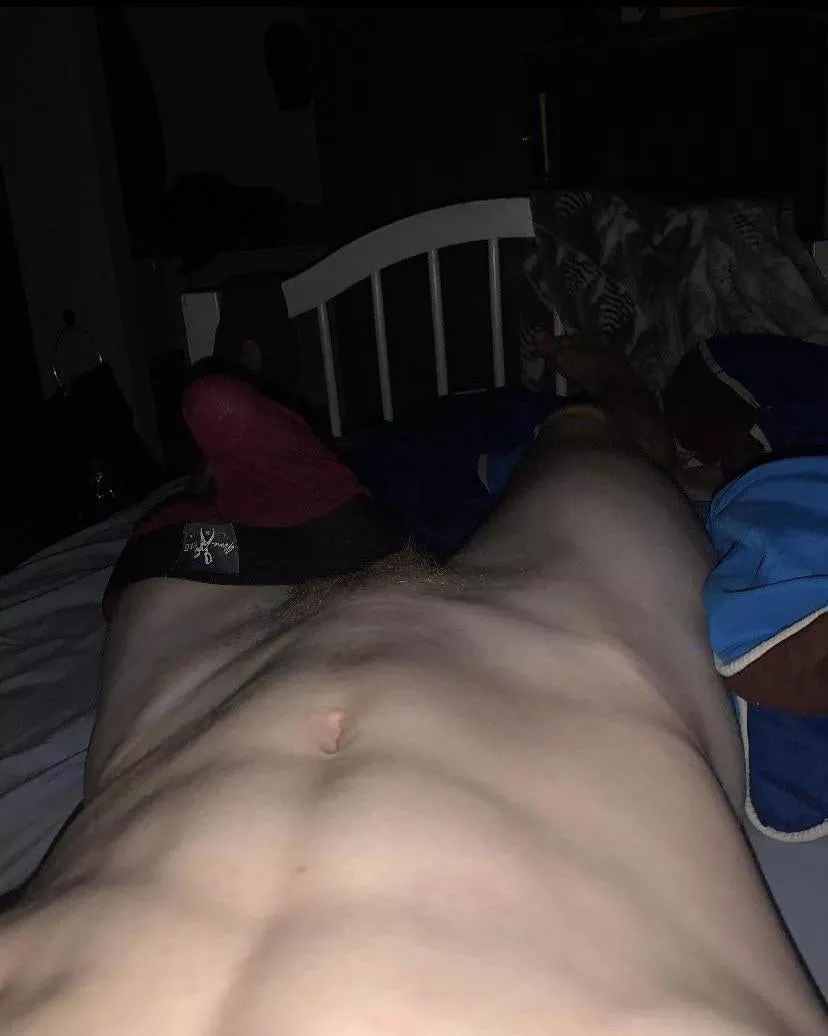 20 yo virgin. Come see what’s under