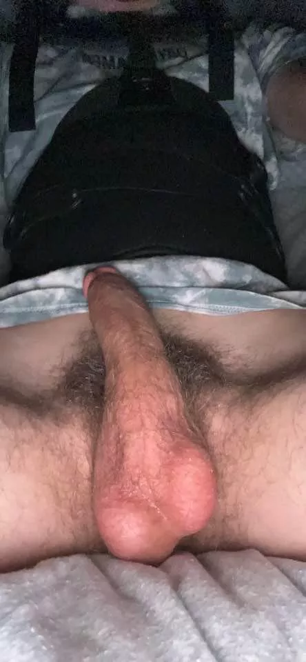 21[M4F] hey I’m looking for someone interested in sexting. I really like to show and trade pics/videos. Message or chat with me if you’re interested