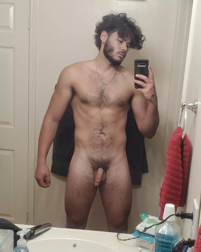 24[M] 215lbs 6â€™2 â€” Normal in every way and thats okay