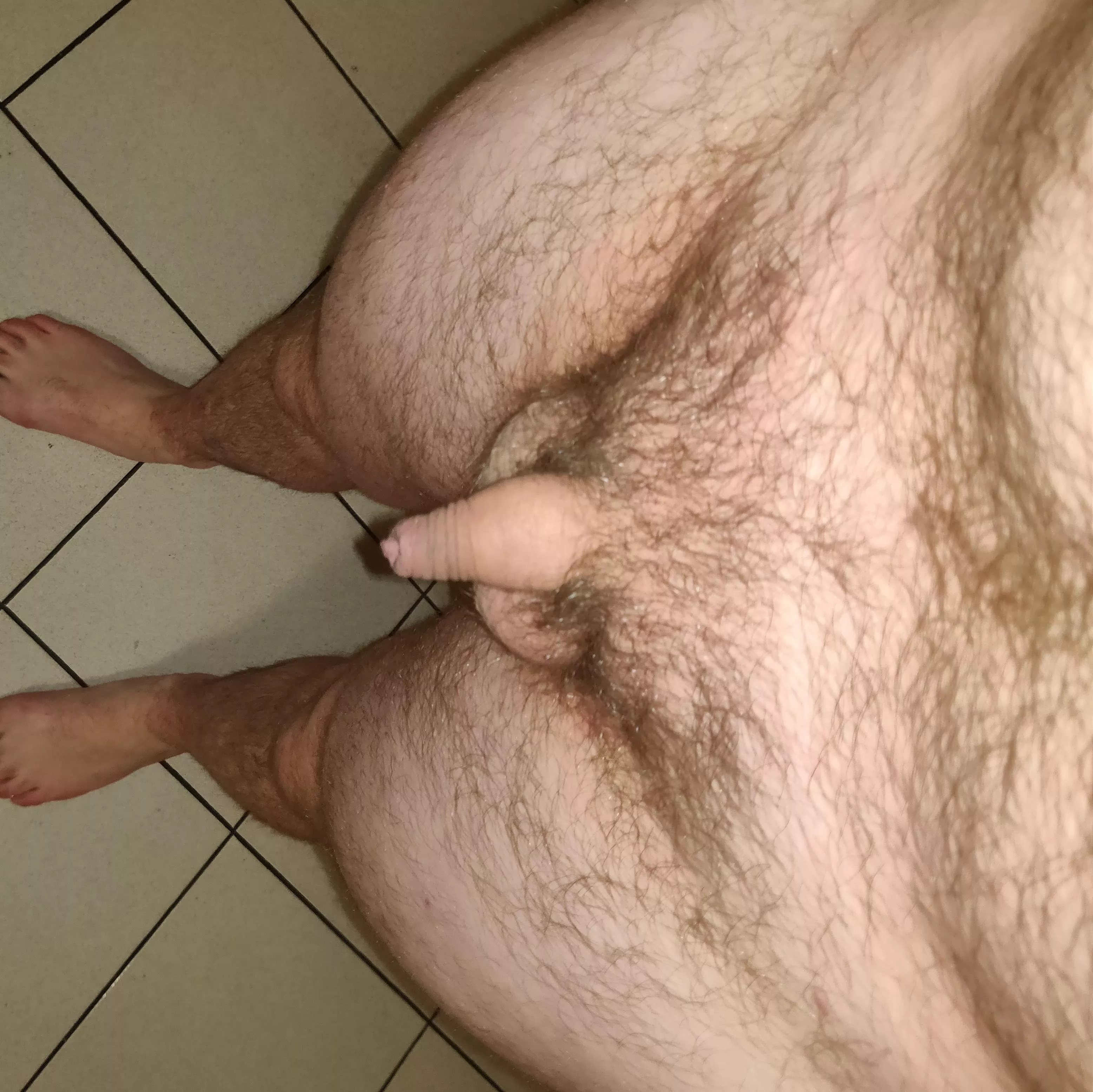 [25] happy weekend folks 👋🤠👋 enjoy my tiny little dick 👋👀🤠