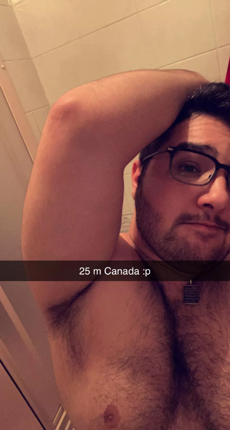 25 m Arab bear in Canada; bttm and would love to chat to other Canadians or pic folks :p snap and stuff in my bio