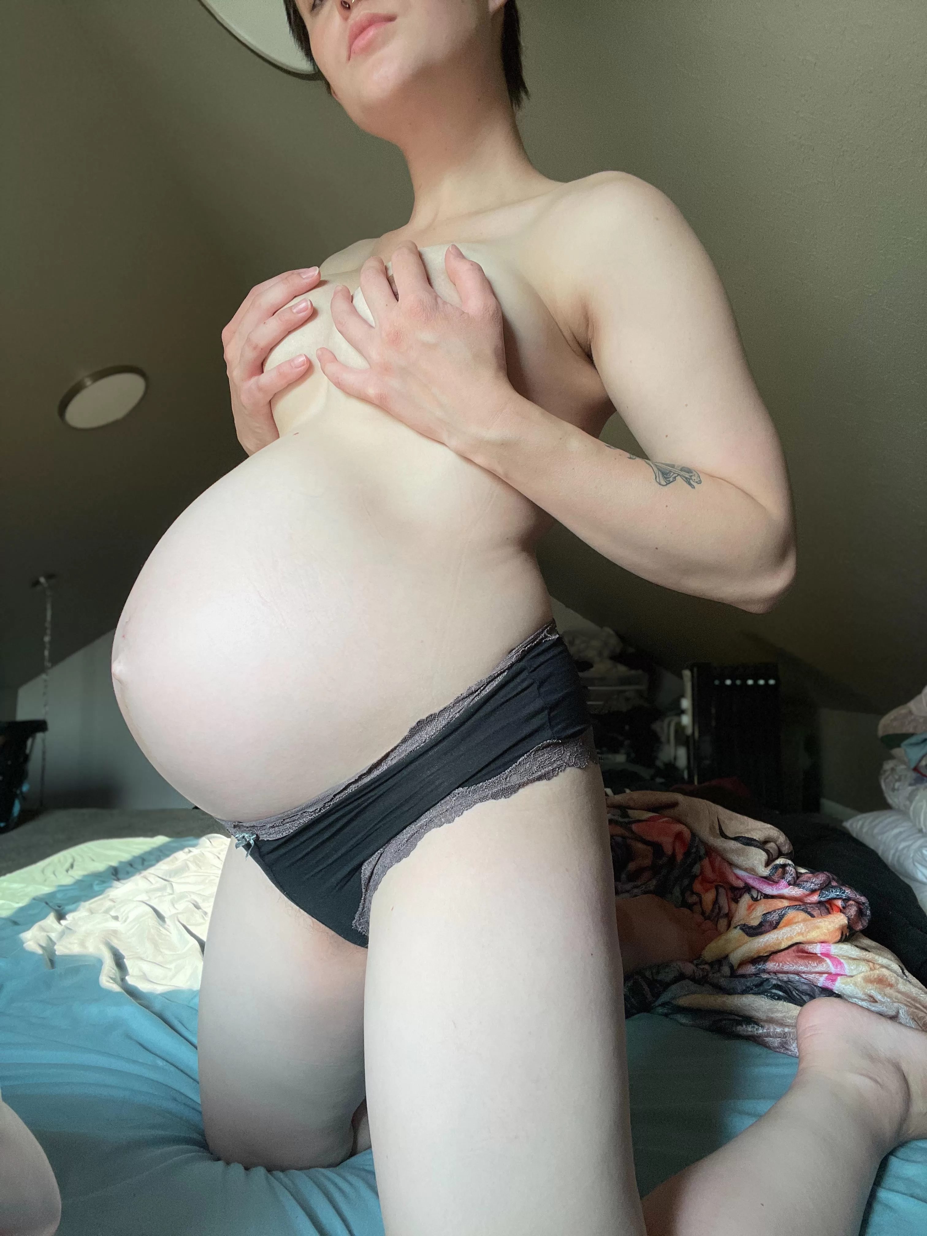 25 weeks and all belly