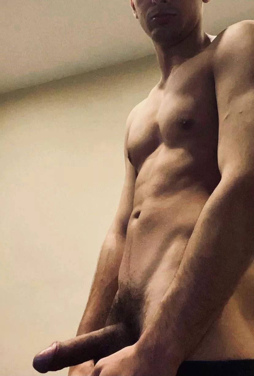 25 y/o virgin. Anyone interested? ðŸ˜ˆ