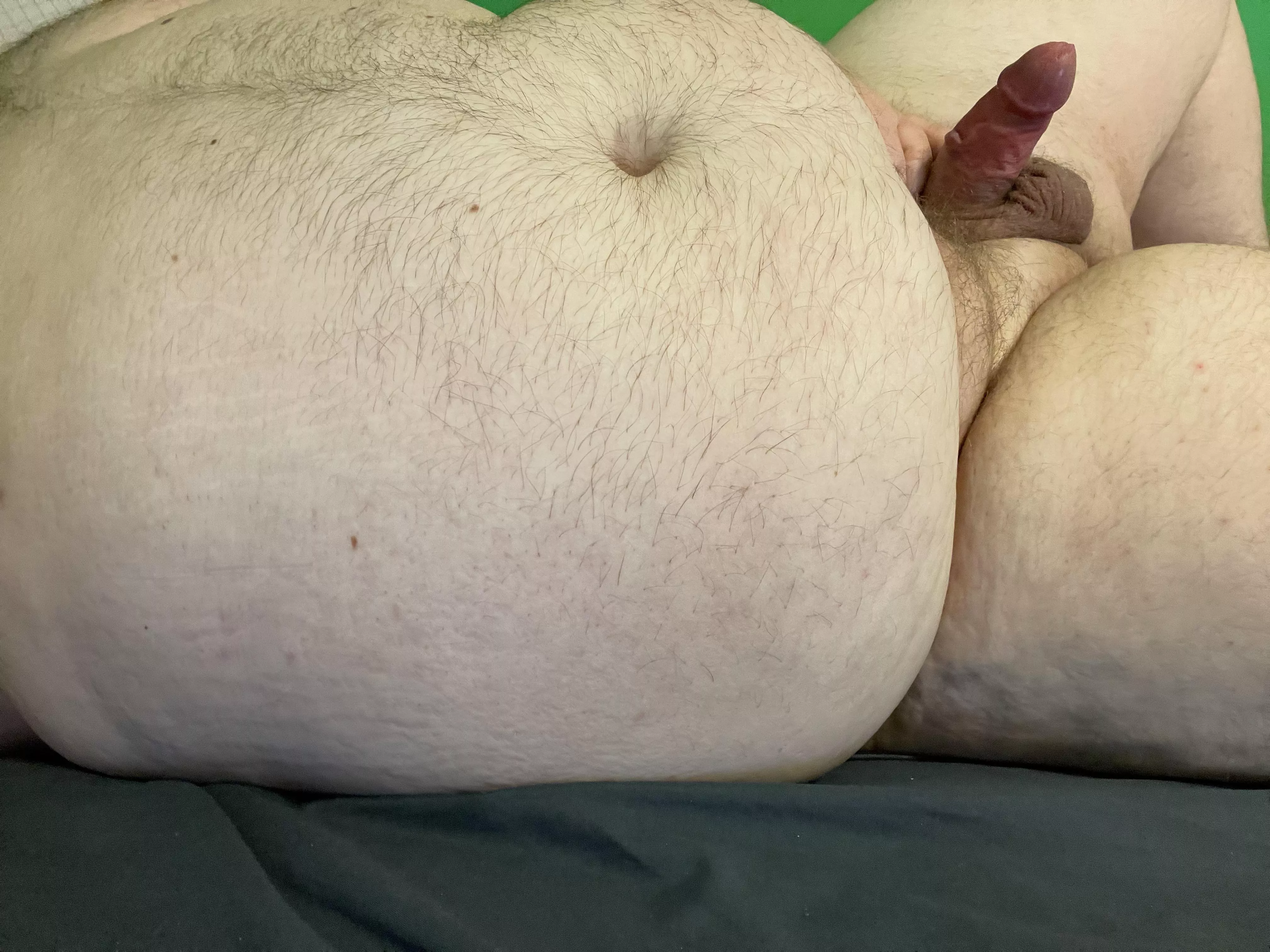 [28] BIG BELLY. tiny dick.