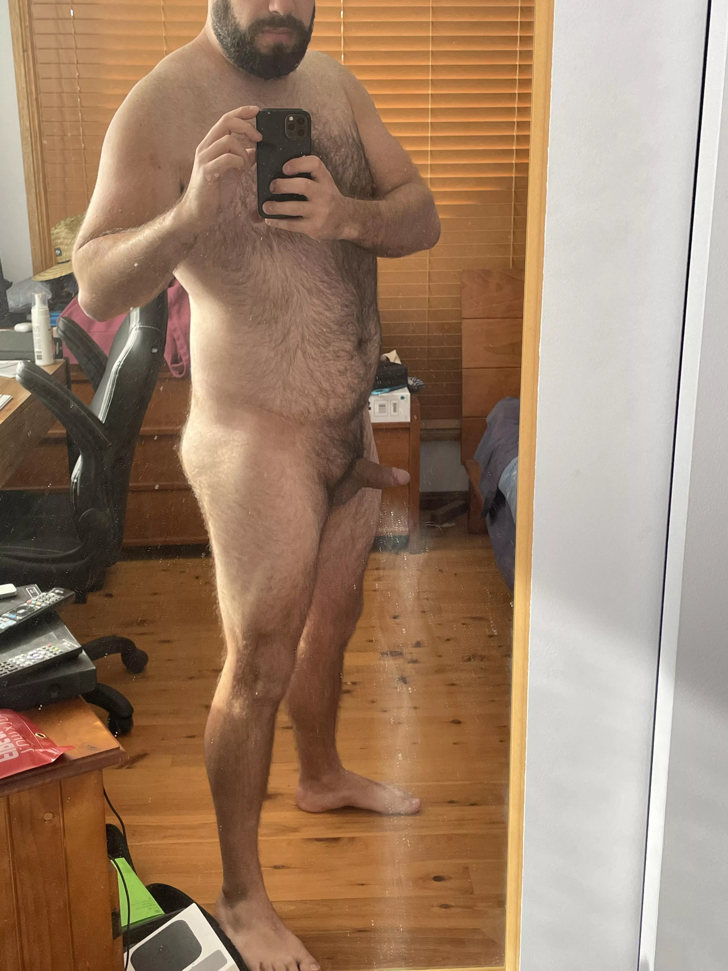 29 Aussie bi bear. Started the day pretty horned up. Tell me what you think, DM’s open