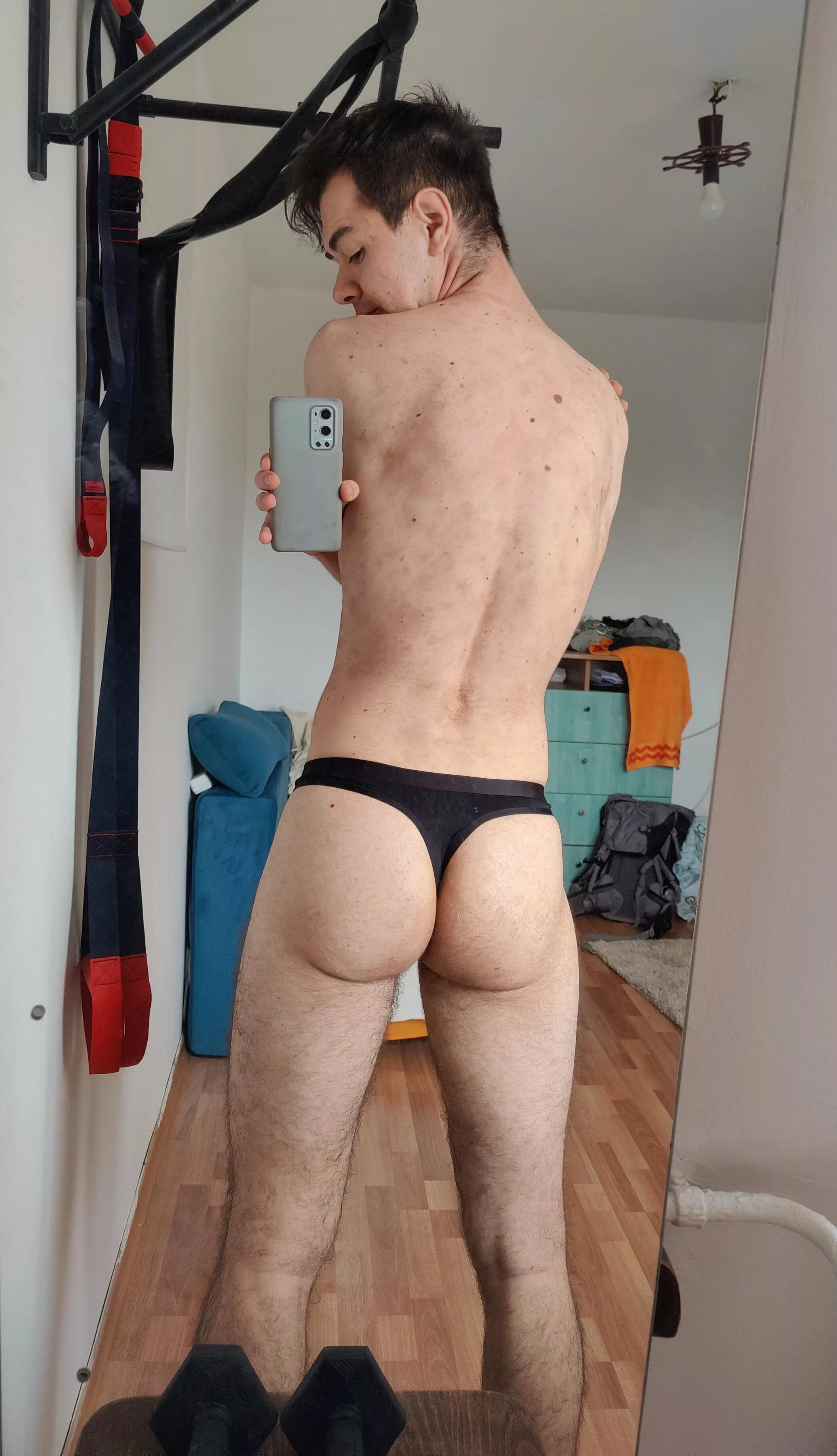 <3 gnd black thongs