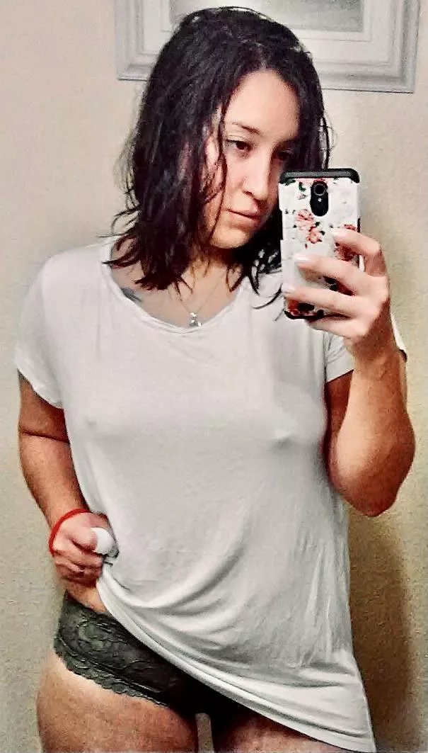 30F Love my wifeâ€™s body. Anyone down to use her up??