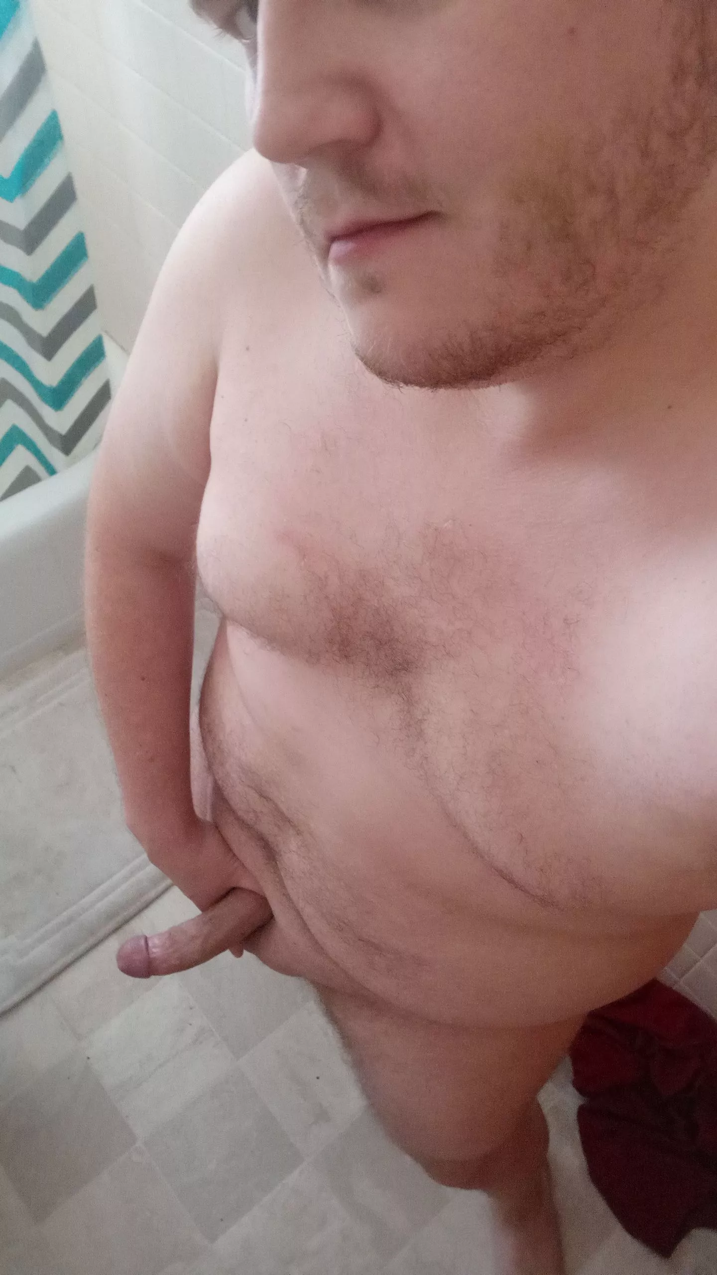 31 m about to take a shower any little tight, obedient little slut wanna join?