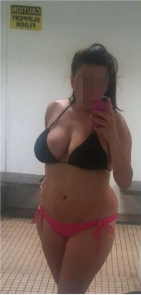 31yo married latina mom. Am I still fuckable..?