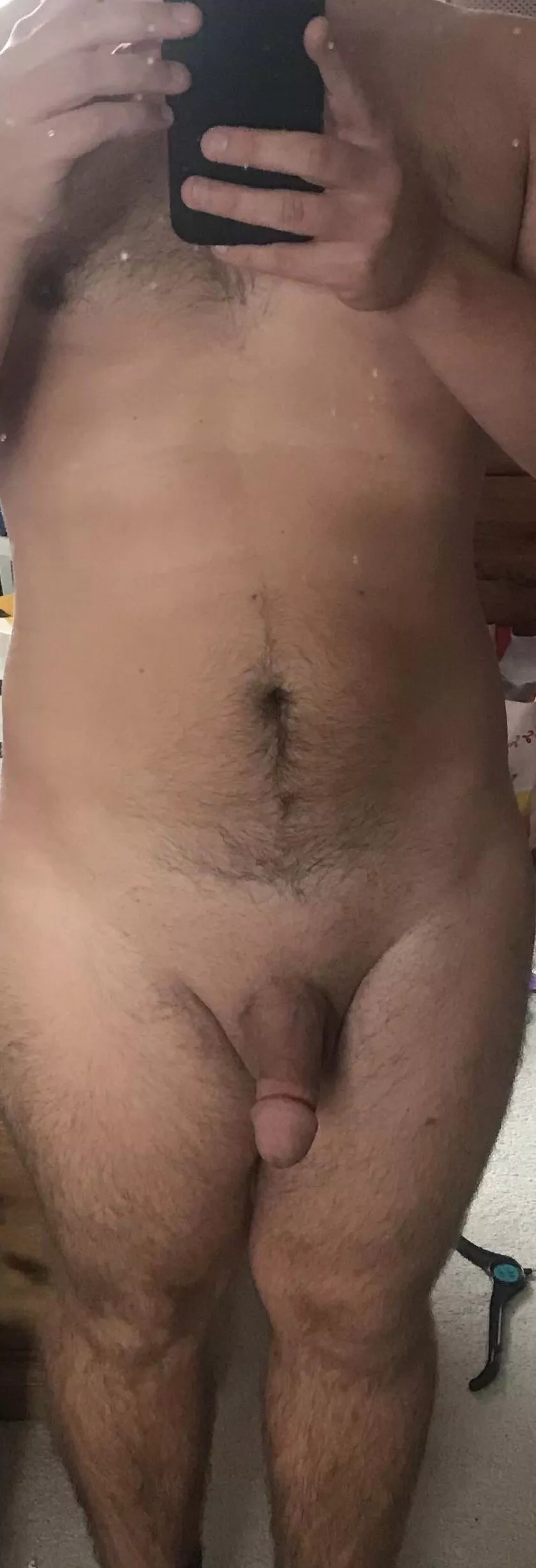 32 5â€™ 135 lbs. extremely nervous to post