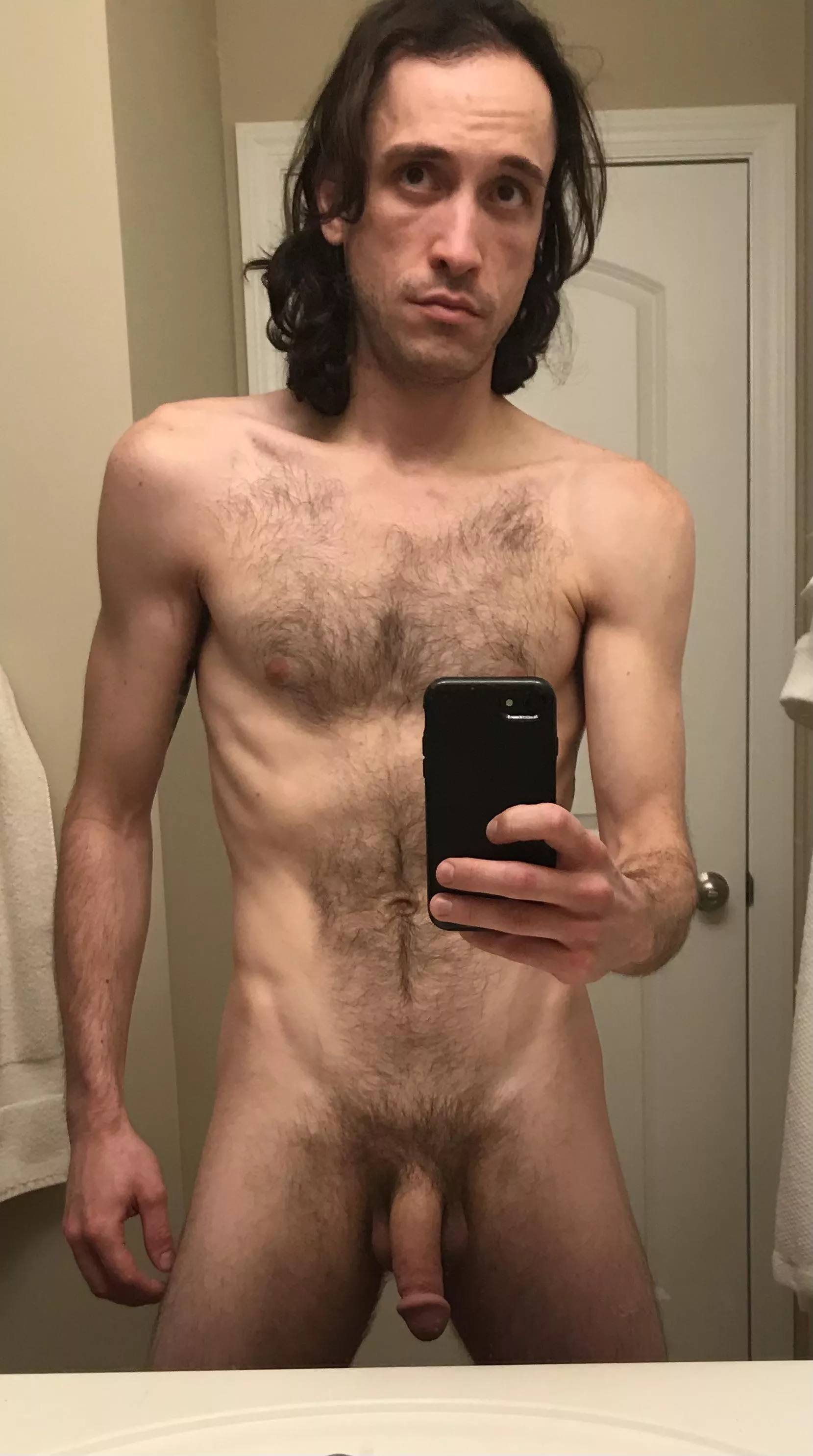 32[m] would like to know what the ladies think of me!