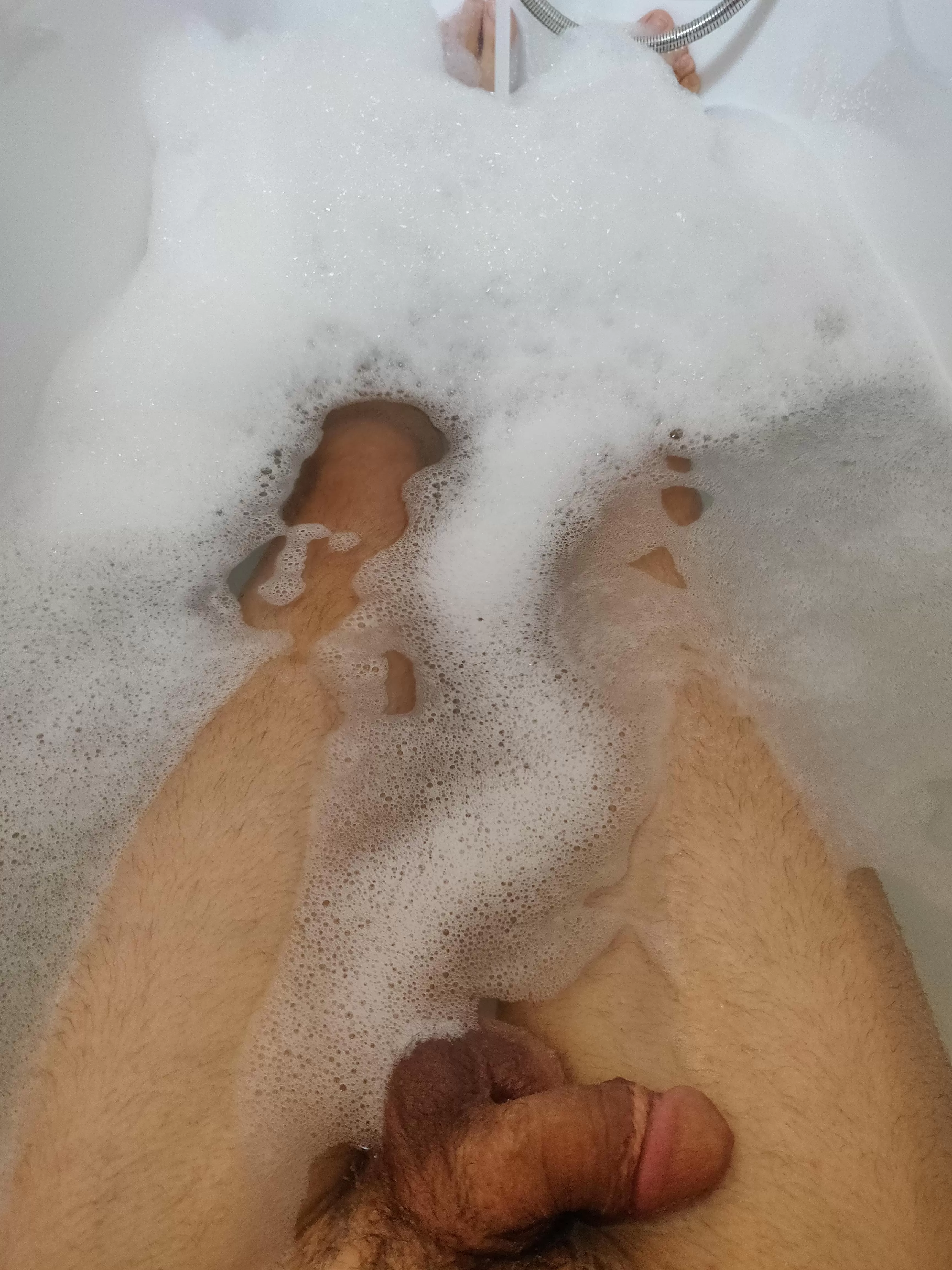 [34] Tinydick getting a bath