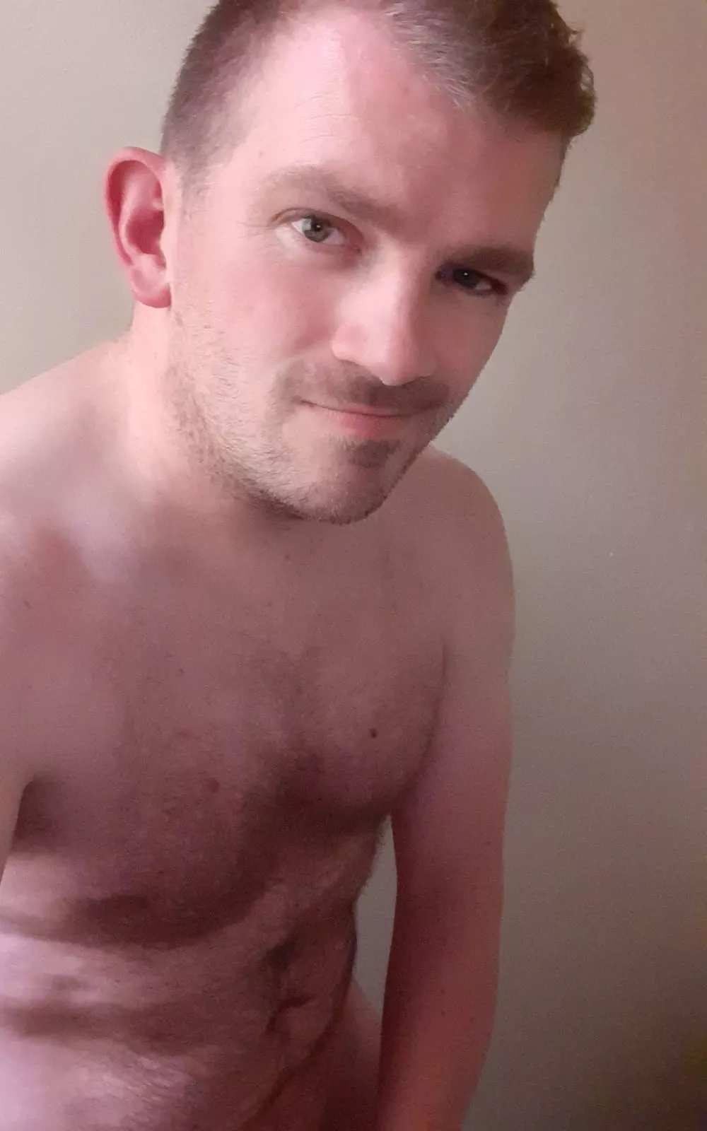 [35] Felt really good about my dadbod this evening.