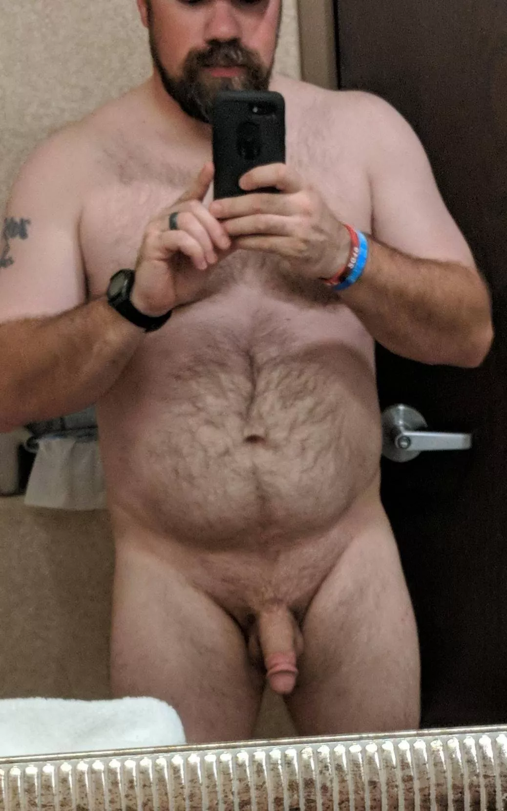 36 dad of two here..softie with dad bod included..how do I rate?