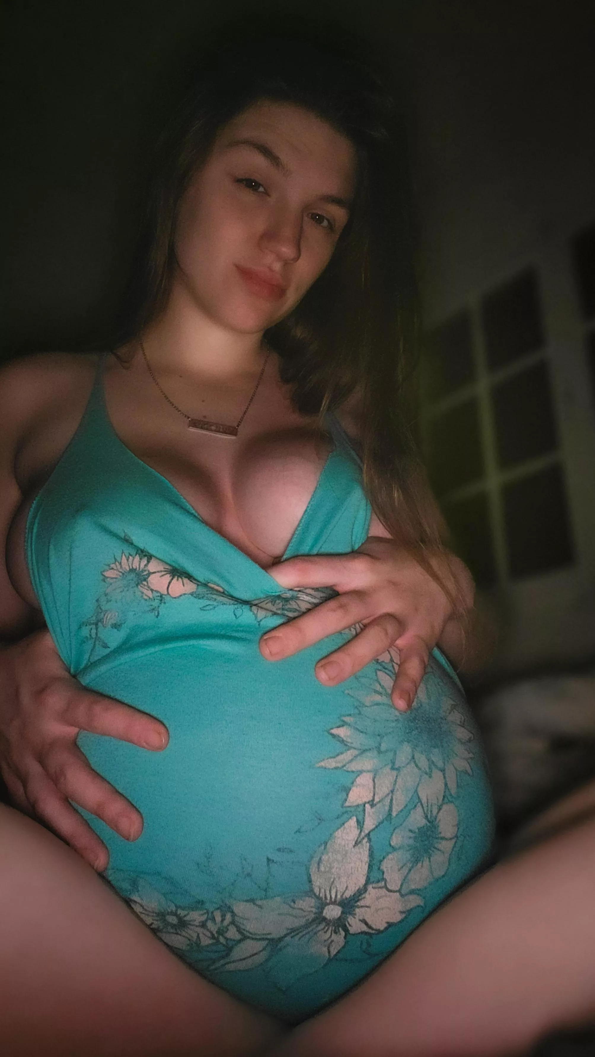 37 weeks🌸 still amazed at how receptive you all on Reddit have been 😍