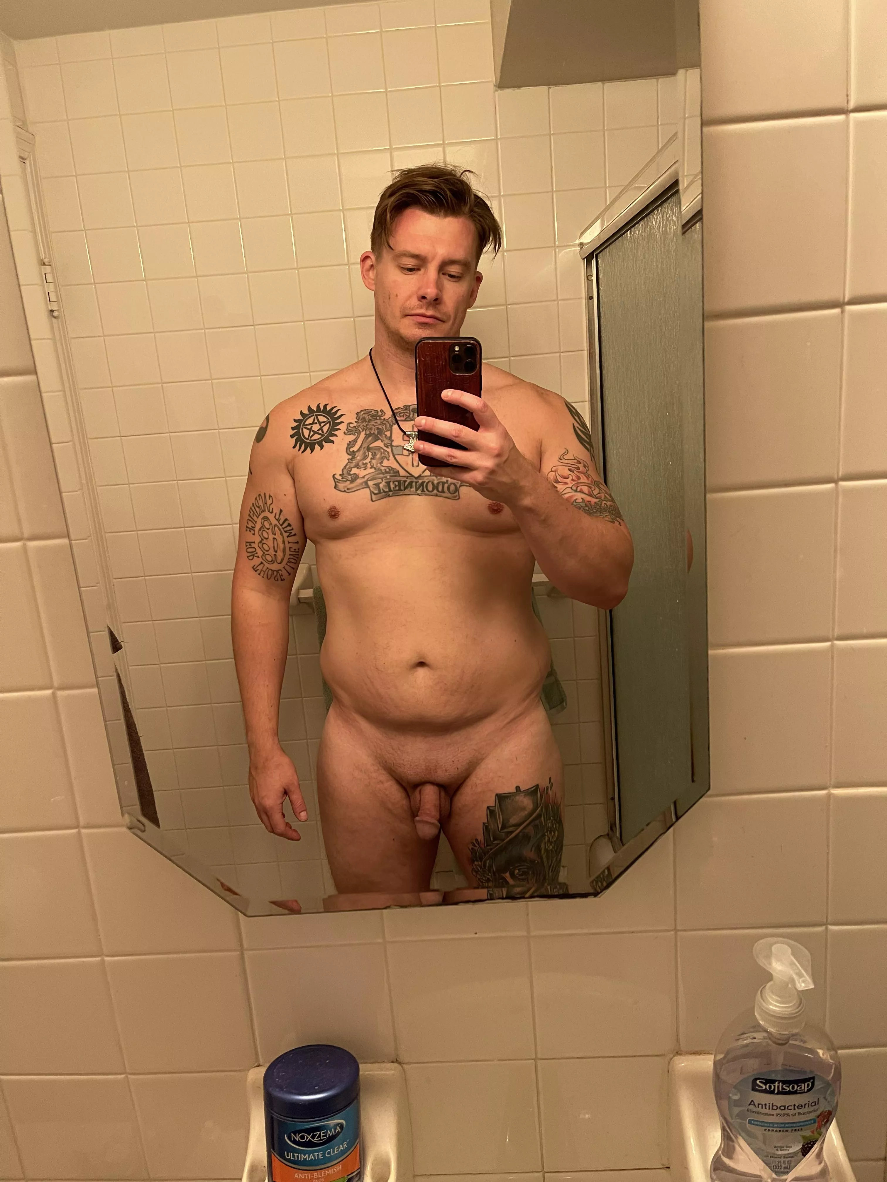 37m, 233lbs 6ft. Hating my body lately