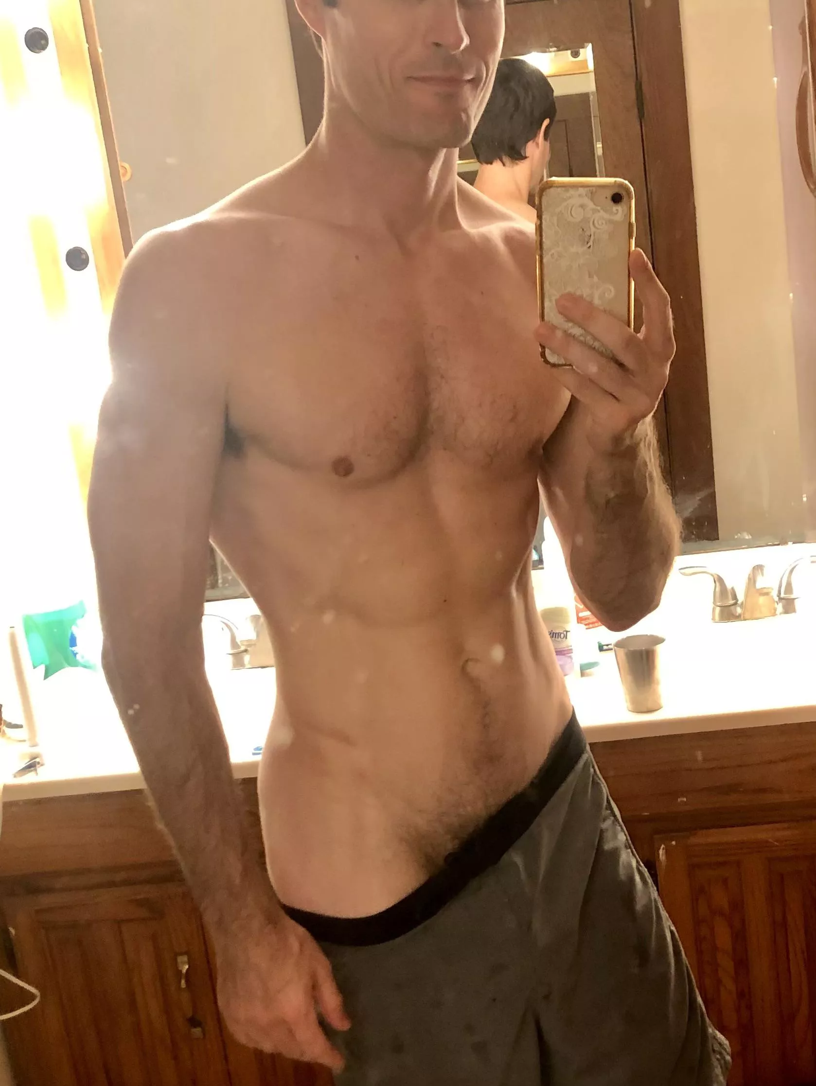 [41] Feeling cut… want a feel?