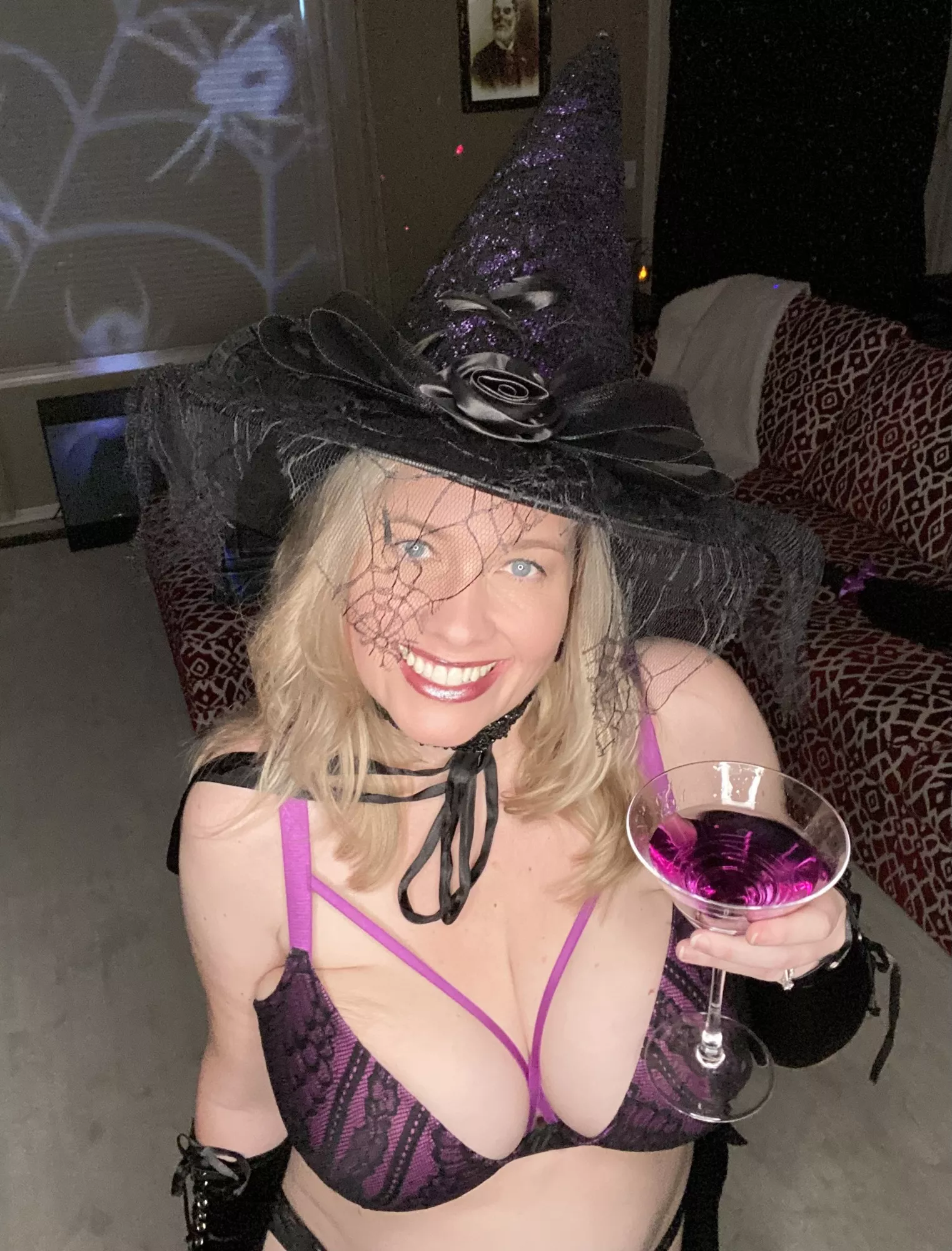 (42) Happy Halloween! 💋