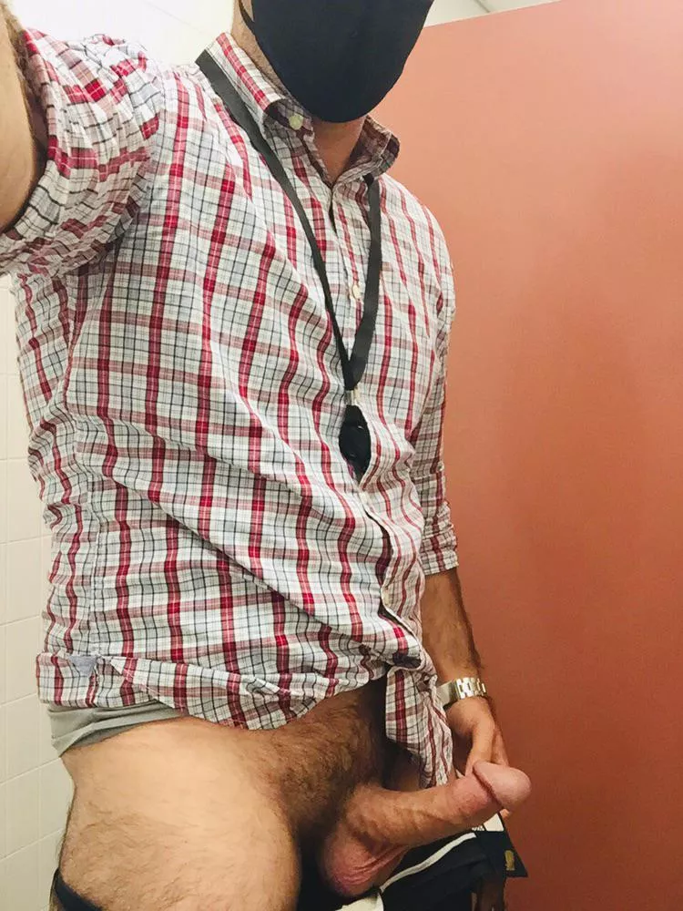 [44] Had to stay late at work and I can’t focus anymore, help wanted!