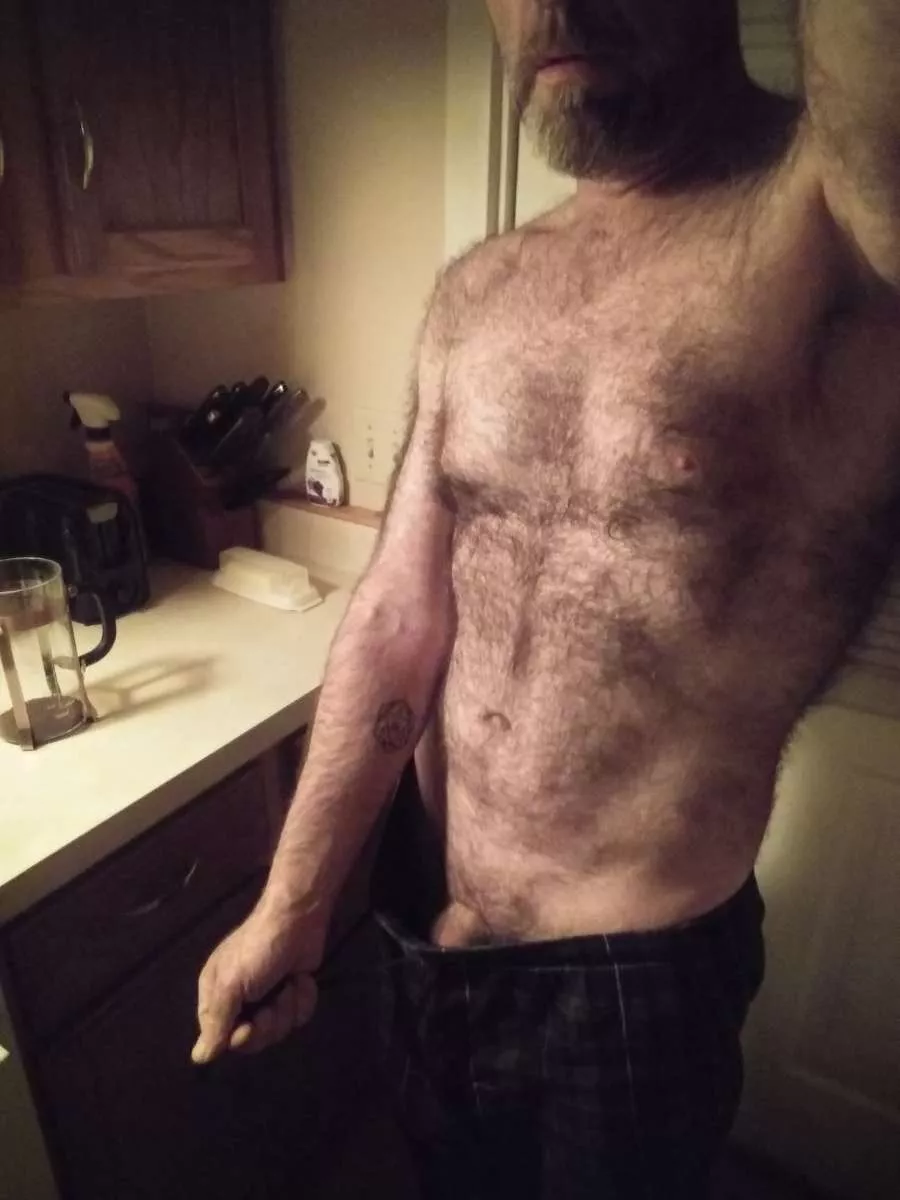 [50] I am the bearded dad bod you fantasize of