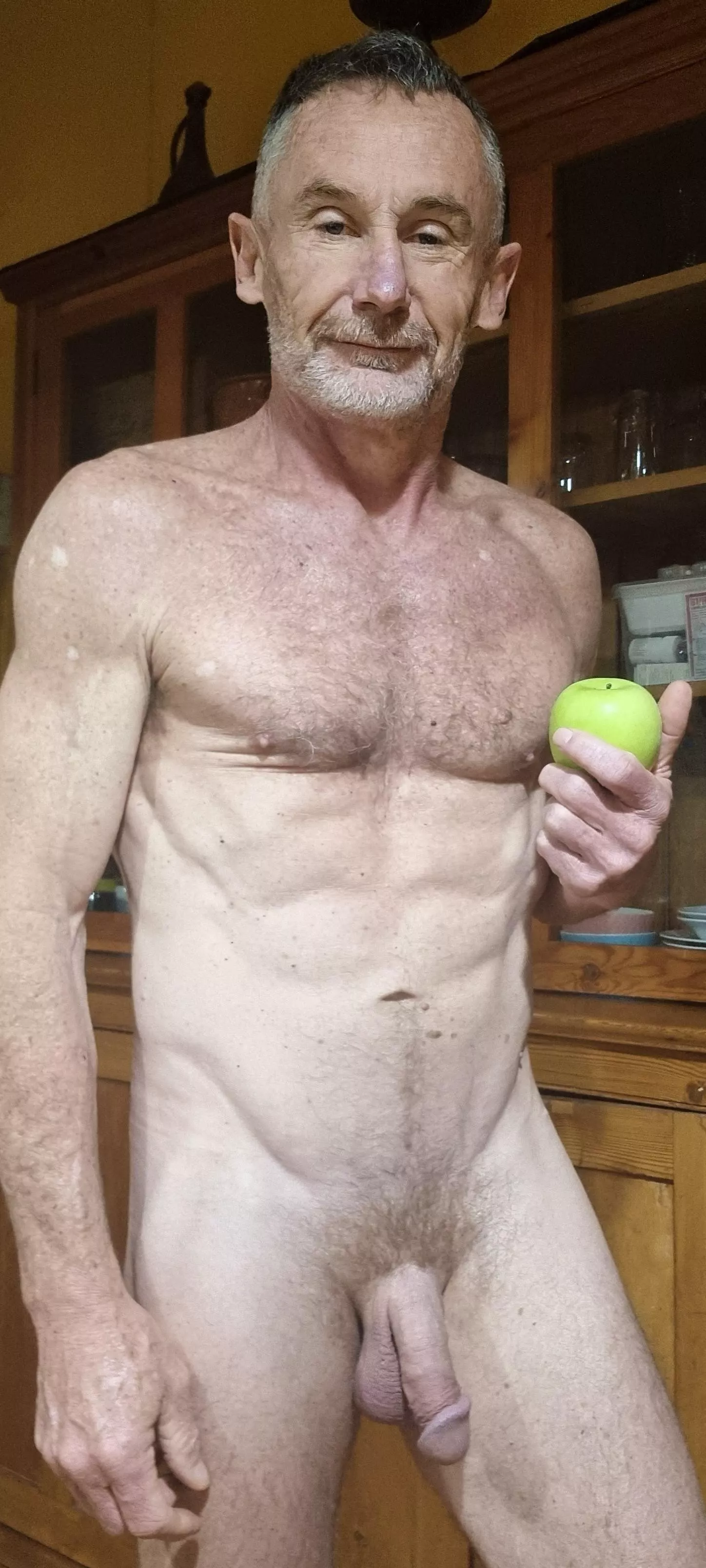 [56] Who wants to share my apple