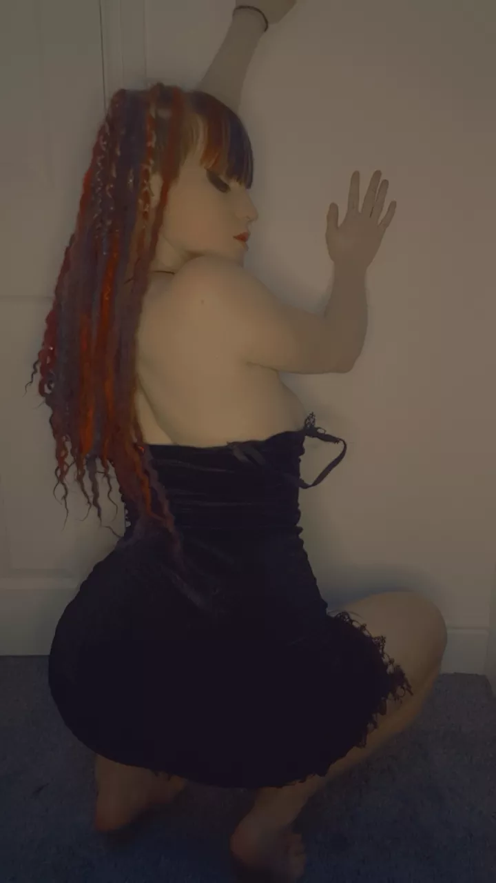 5ft but i'll make you my bitch in seconds [domme] [oc]