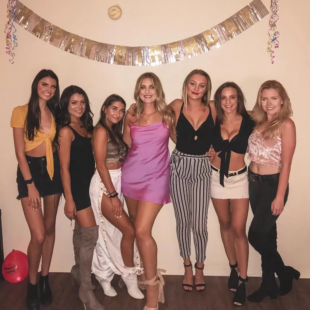 [7] pick 1 sorority girl to fuck