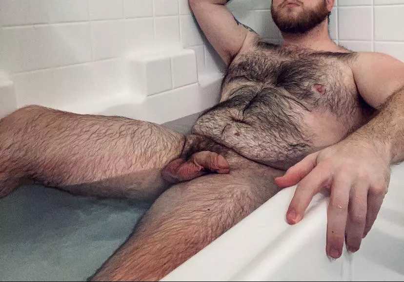 a hot soak before cuddling and bed?