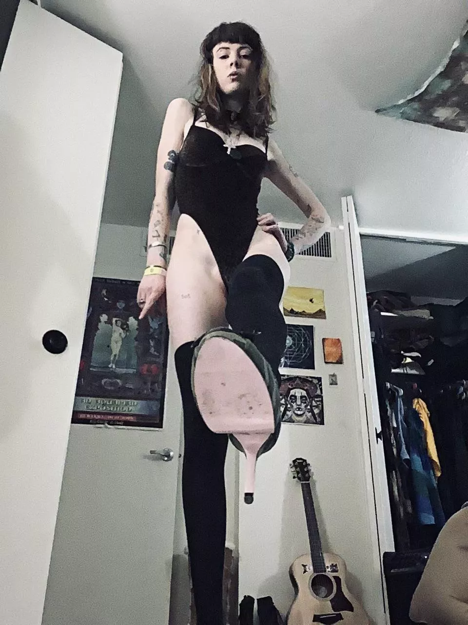 A House Pet like you belongs naked at their Mistressâ€™s feet, tiny cock quivering and exposed as they wait obediently for the next orderâ€¦ do you have what it takes to serve and please Goddess Ophelia Jones? ðŸ˜ˆâ›“ðŸ’¸ Prove it then, puppy! ðŸ¶ [domm