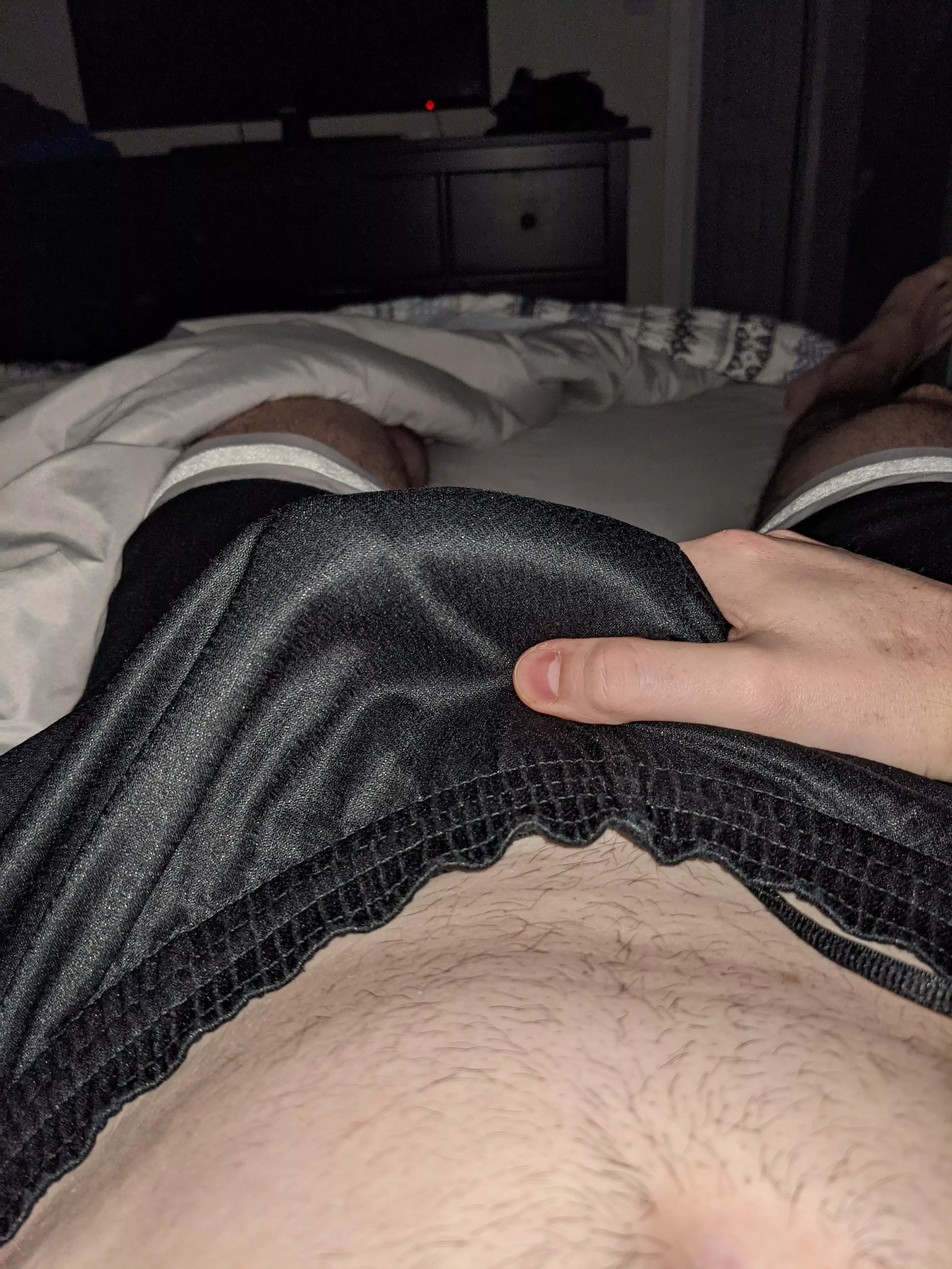 a little morning bulge for your viewing pleasure...