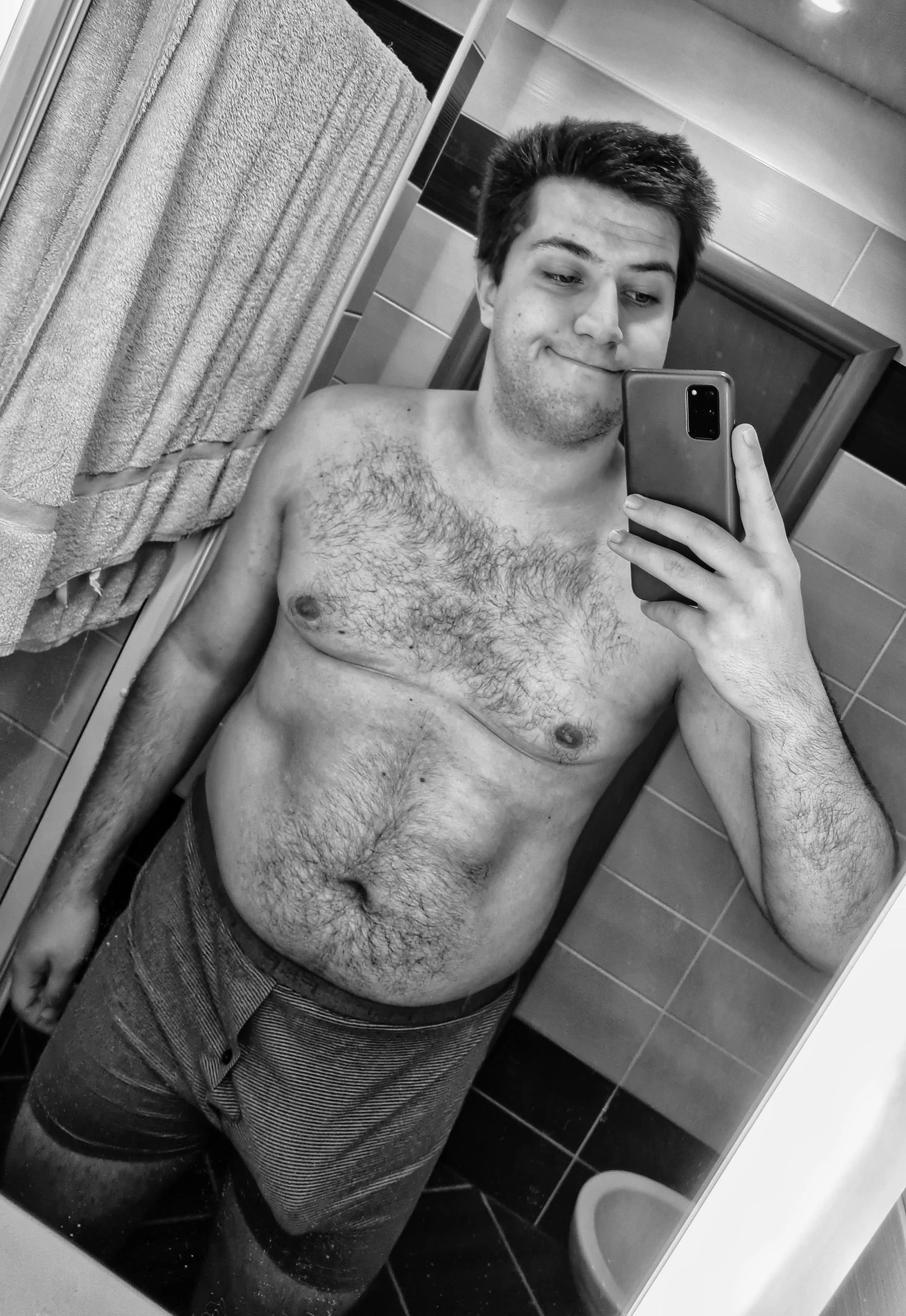 A man and his bulge in b&w, 2021 [M]23, 6'7, 250lbs