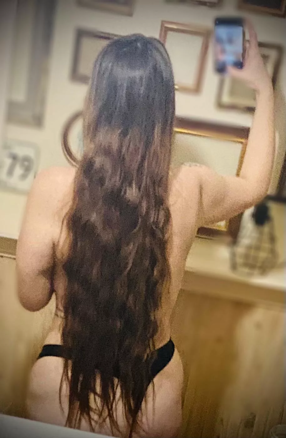 A more accurate show of my length 😏✨