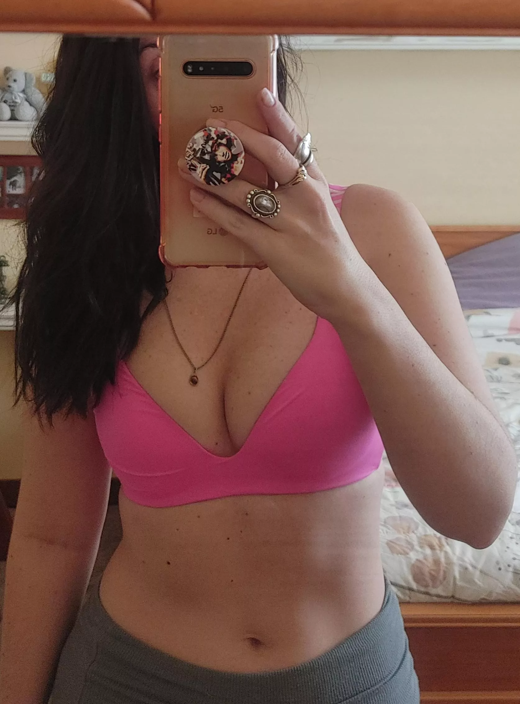 A picture of me in my bra b/c it's Sunday [image] [brunette]