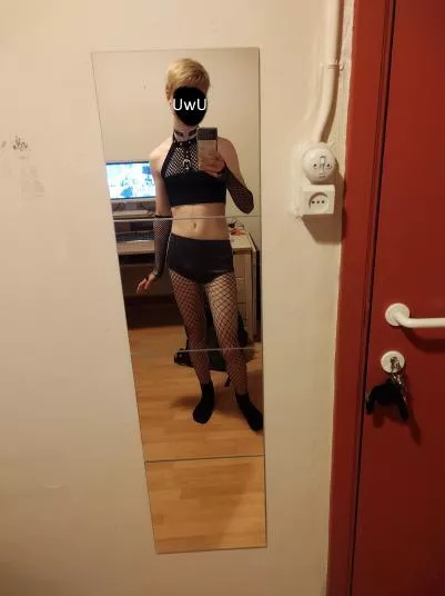 absolutely love my new outfit! UwU