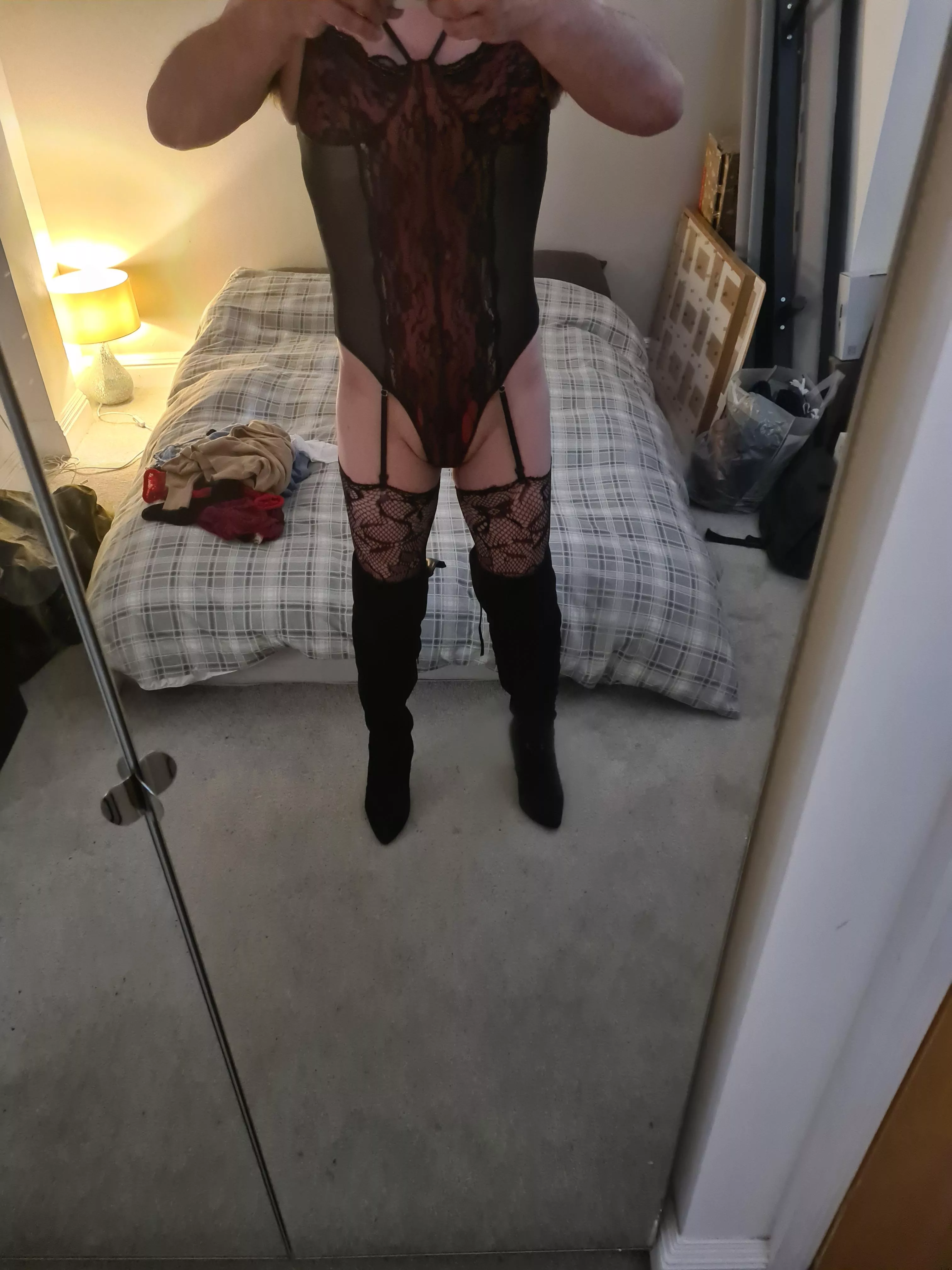 Added some stockings to my favourite outfit!?