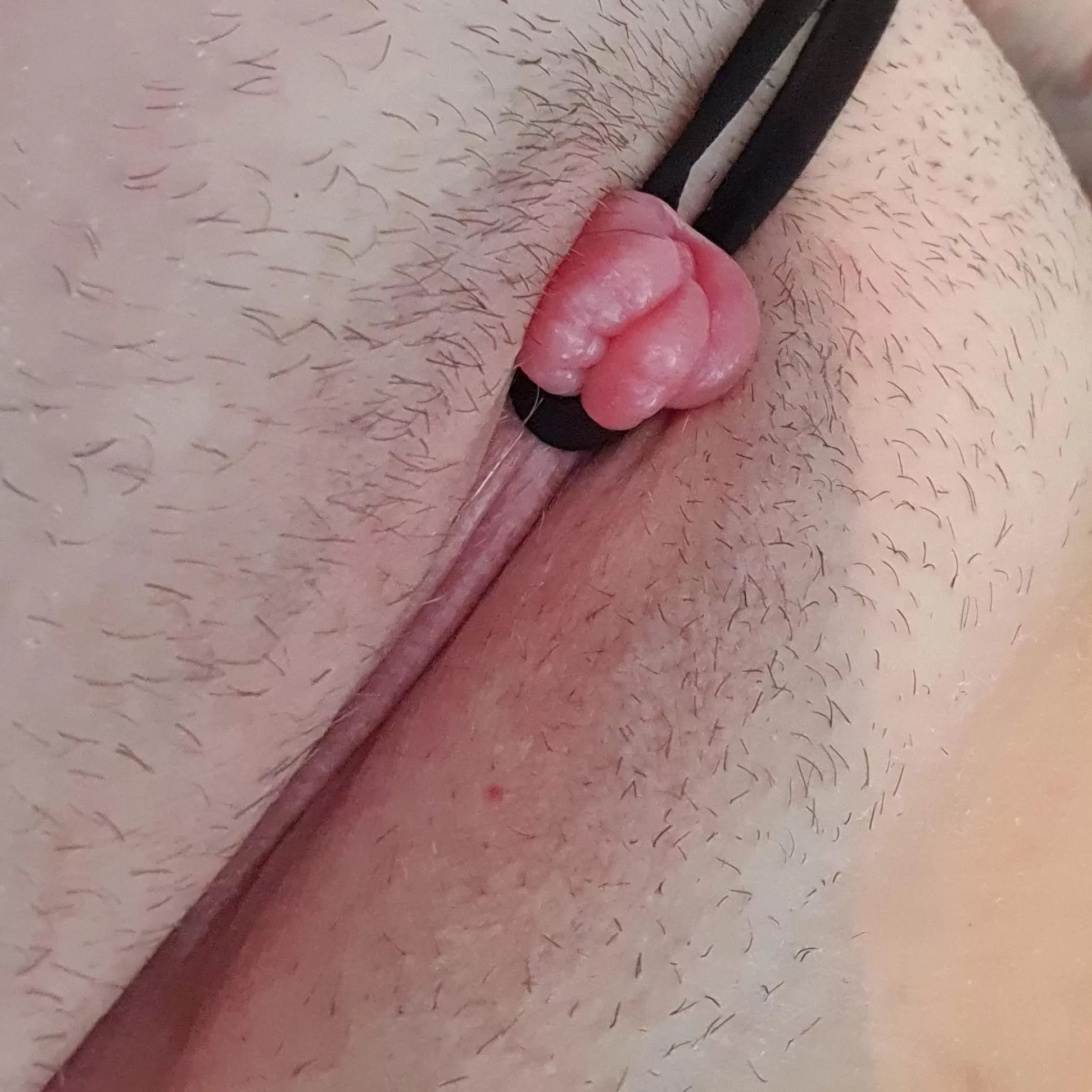 After ive pumped my clit i love to tie up my swolen little bud and vibe it until i cant take any more ðŸŒ·