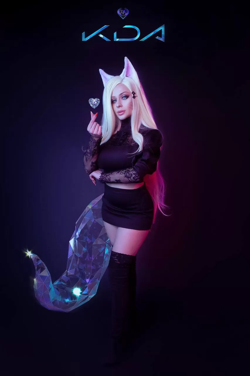 (Ahri) [League of Legends] by Lil Katt