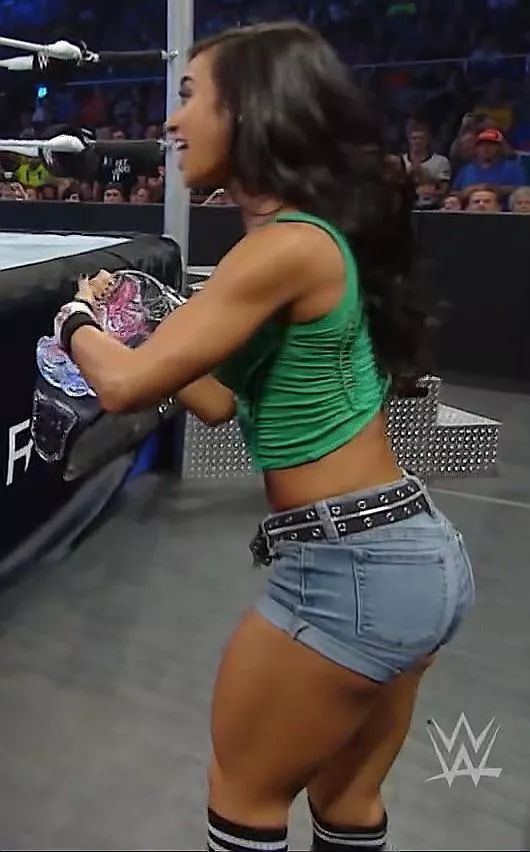 AJ Lee