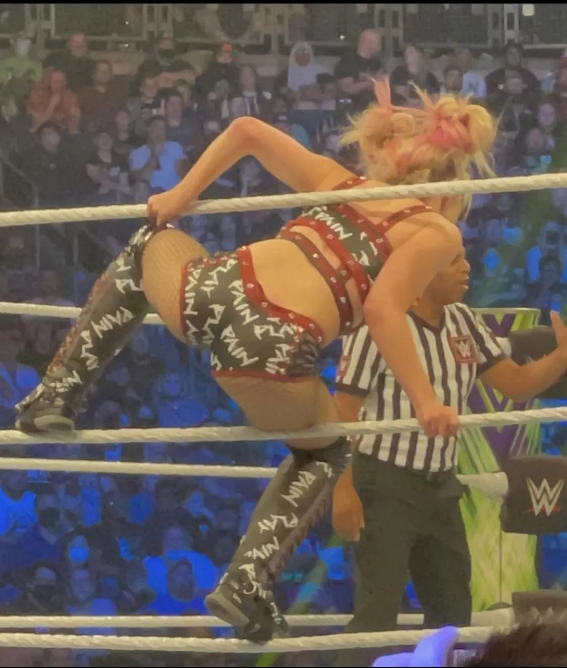 Alexa in those ropes 🤤