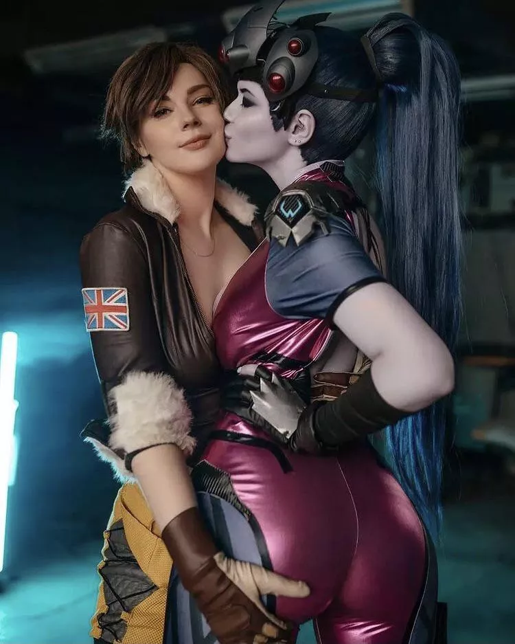 Alina Becker as Widowmaker with adamae_dono as Tracer