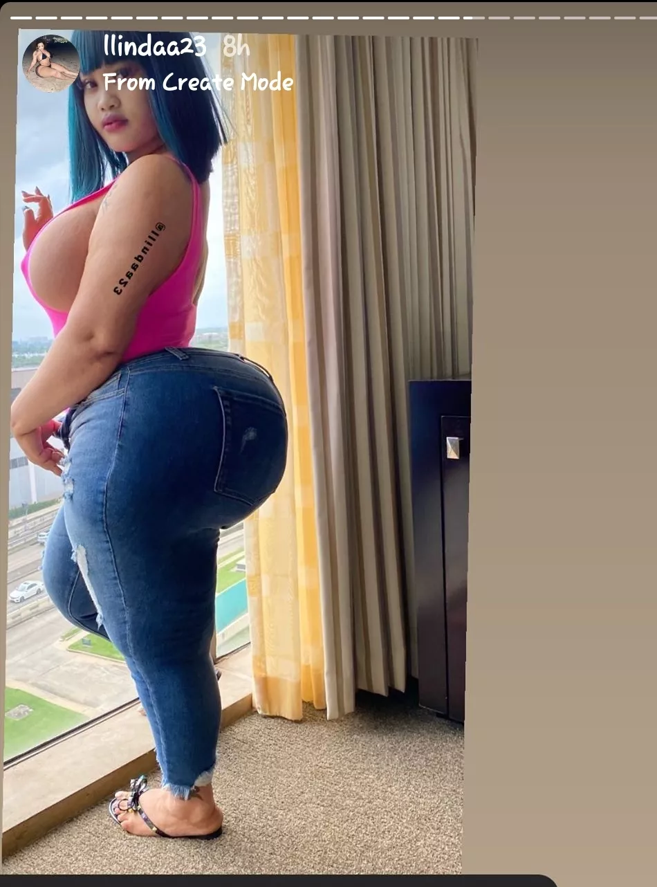 All that ass in those jeans