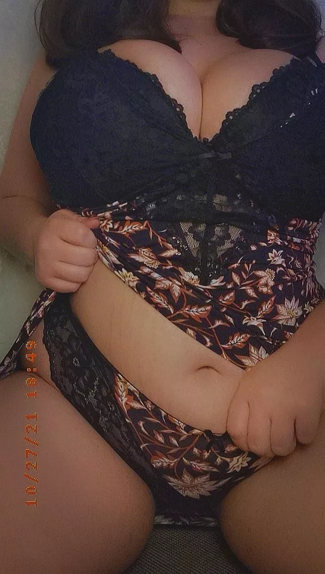 Am I fuckable in this one? 😍🔥