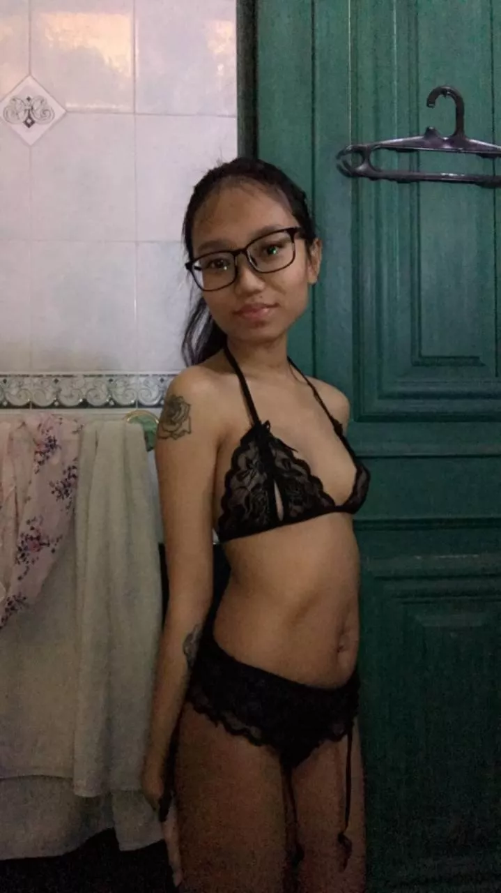 Am i sexy enough? ðŸ¥º